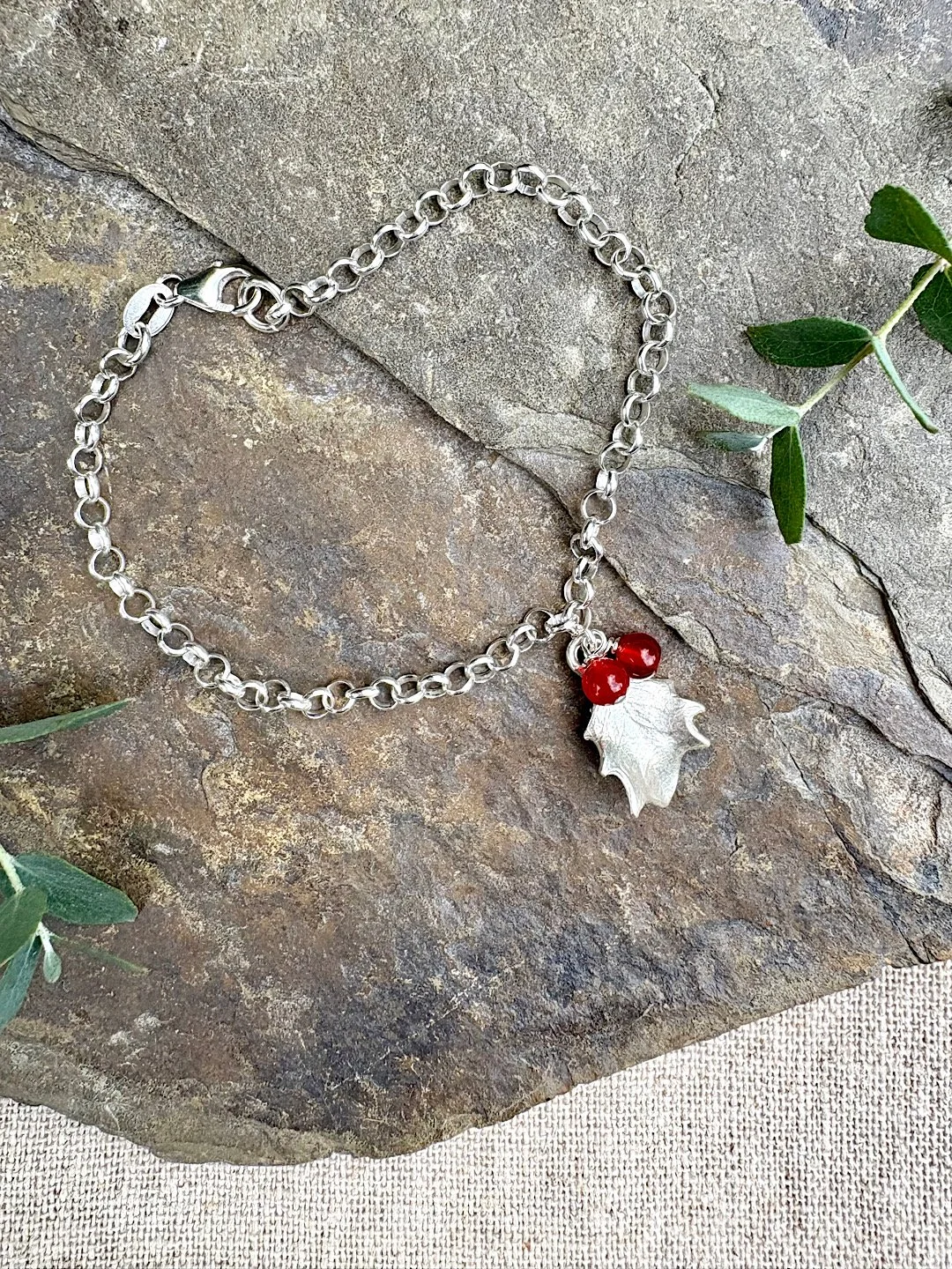 silver-bracelet-with-holly-leaf.JPG