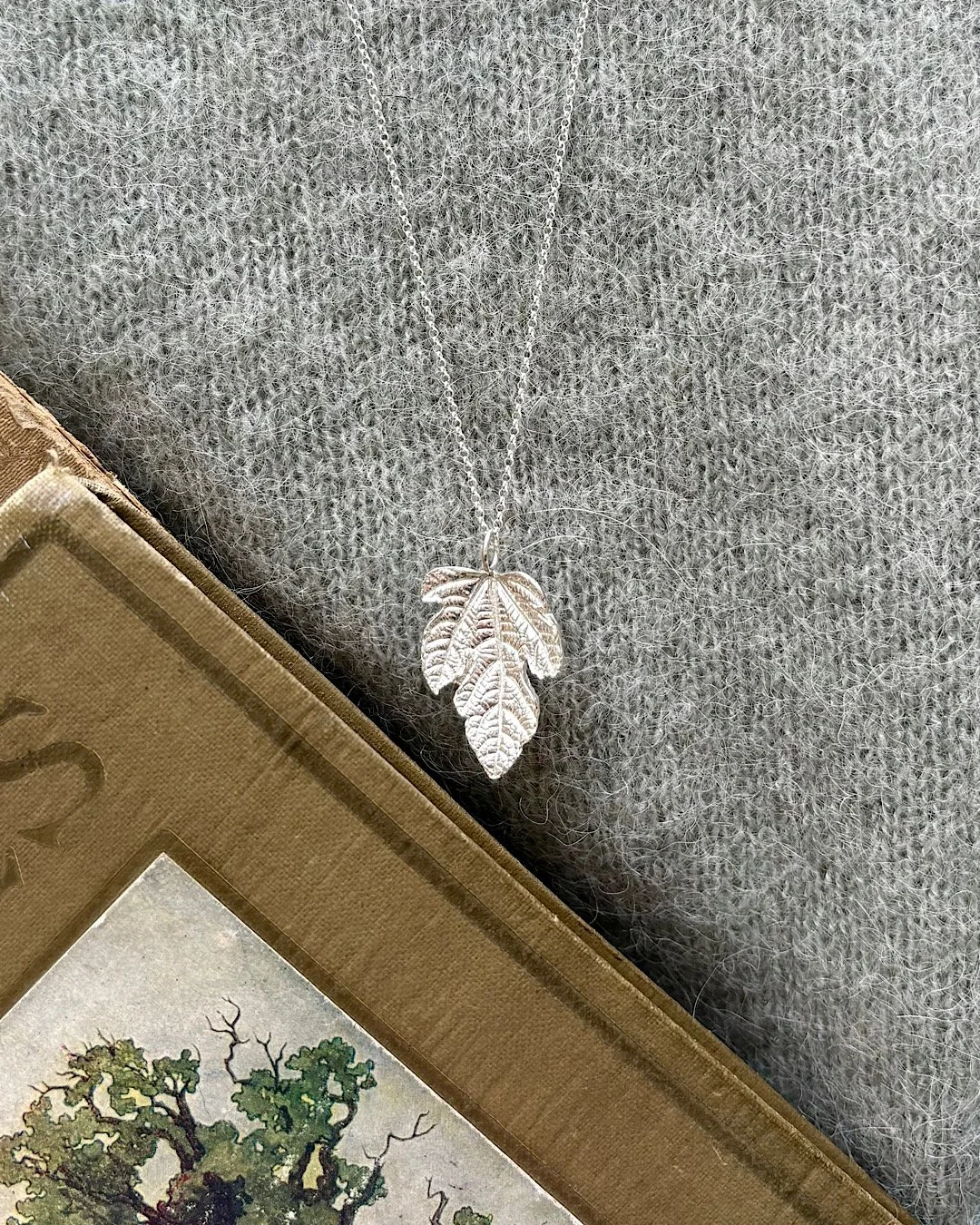 silver-fig-leaf-necklace-botanical.JPG
