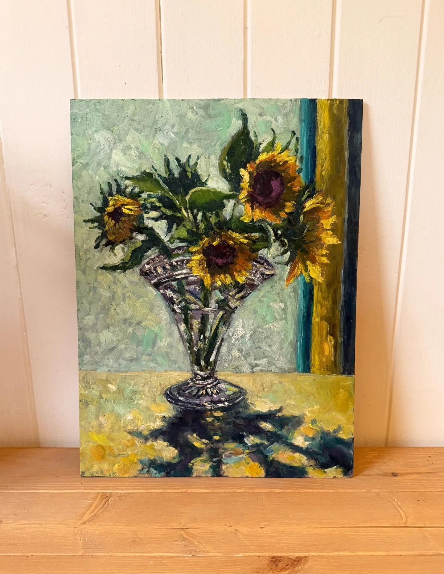 Vase as impressive as the flowers. These were painted in the window of The New Gallery in Portscatho. Some beautiful light through the cut glass and shadows across the table.