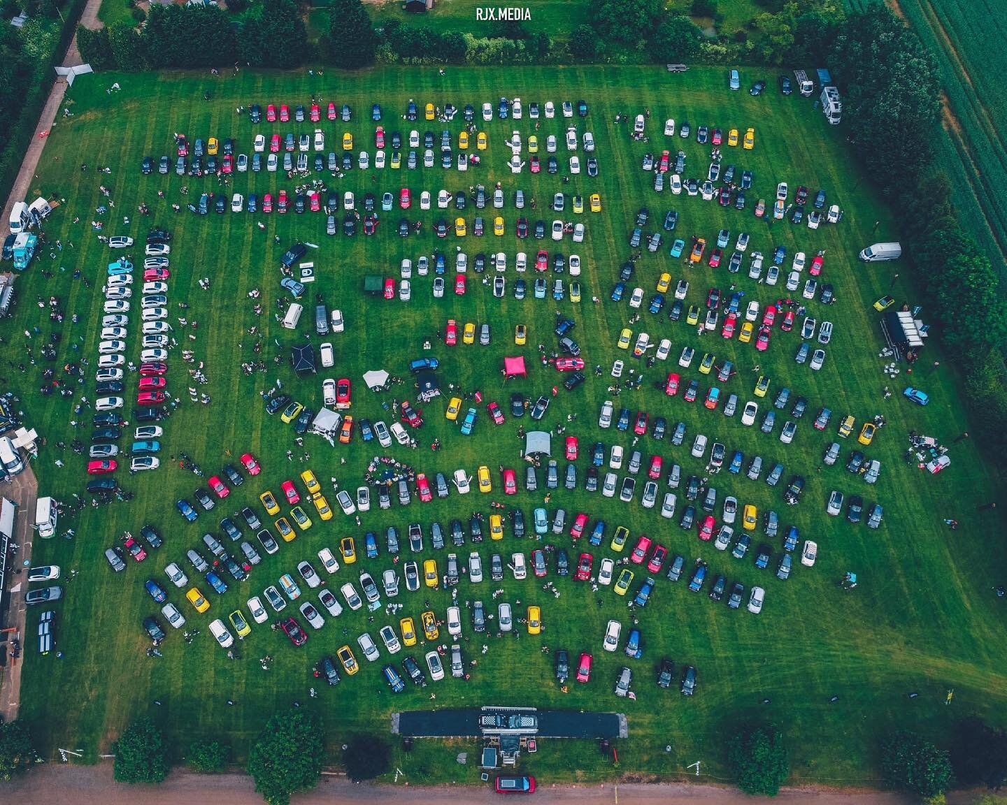 WOW! What an amazing day for #AbarthFestival 2021 - 500+ Abarths in attendance, good weather and some great memories🦂

Thank you for all coming along!🙌🏼

 @rjx.media __ 

&mdash;&mdash;&mdash;&mdash;&mdash;&mdash;&mdash;&mdash;&mdash;&mdash;&mdash