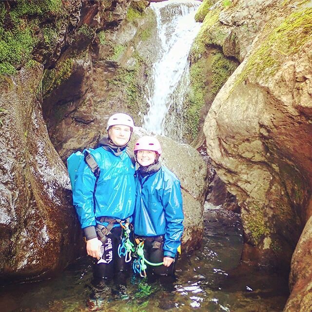 Show your loved one how much you mean to them by letting us take them in the Ghyll💦Email andy@ghyllscrambling.co.uk now to book your adventure #ghyllscrambling #canyoning #couplesgoals #dateideas #lakedistrict #cumbria @vade_retro_canyon