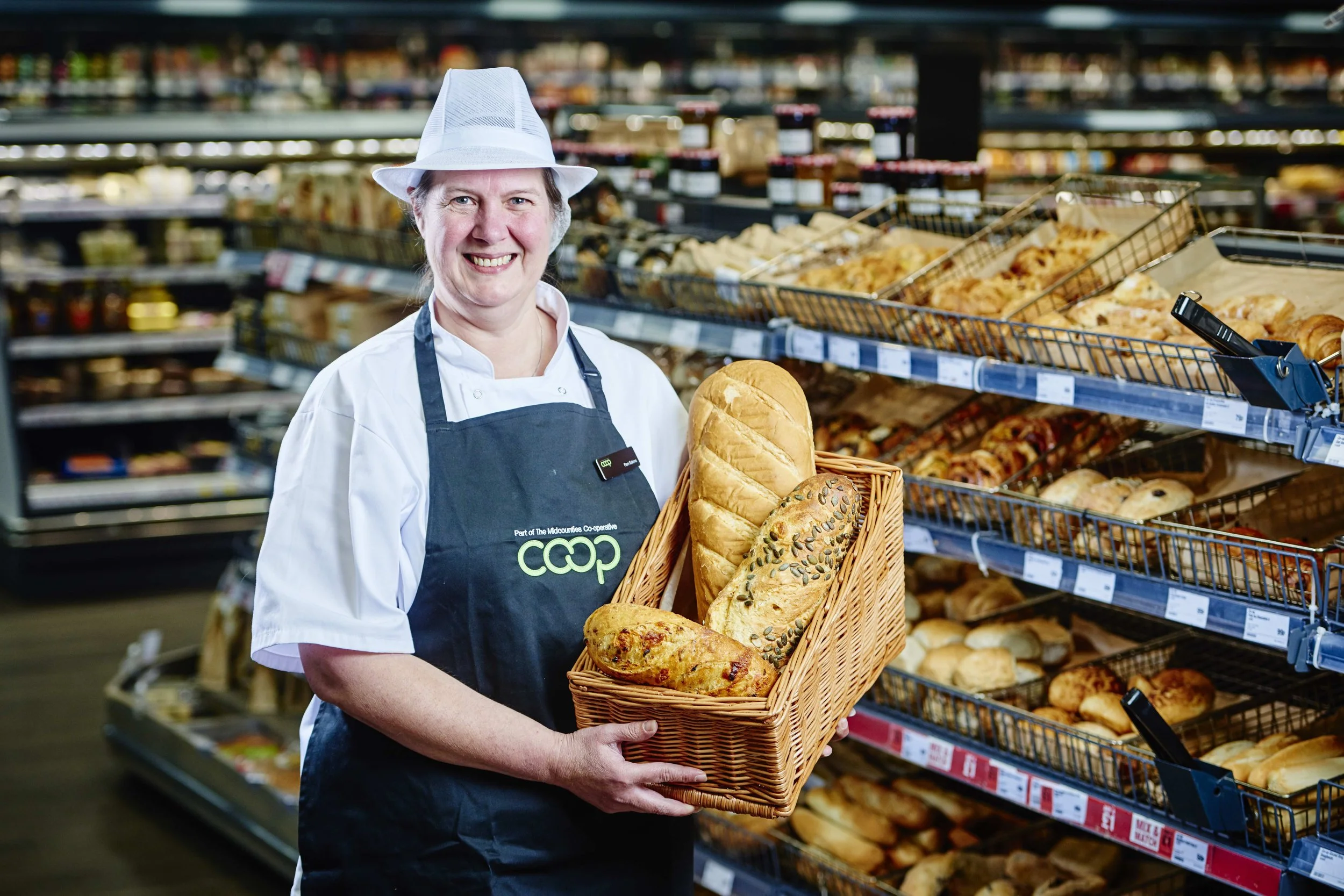 Midcounties_Bourton-on-the-Water_Colleague shoot_Sept2017_198.jpg