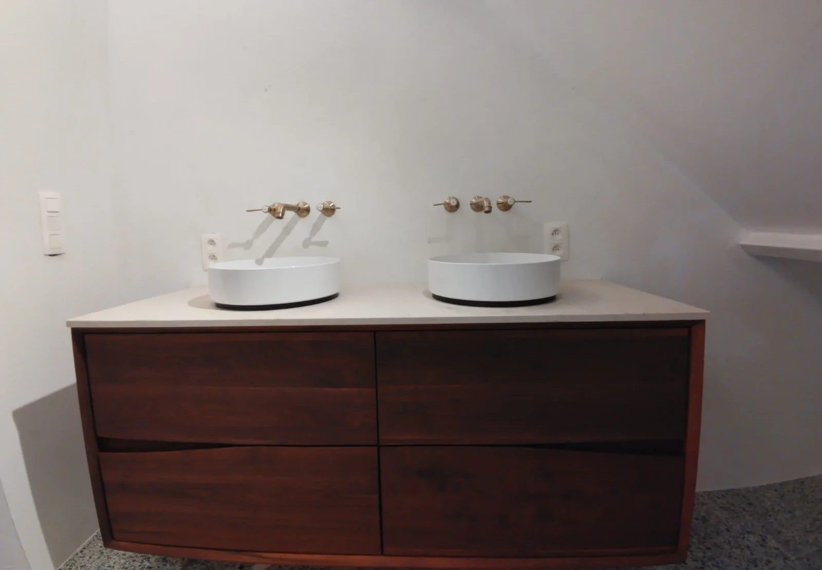 PHOTO-2023-02-03-19-18-11 4.jpg