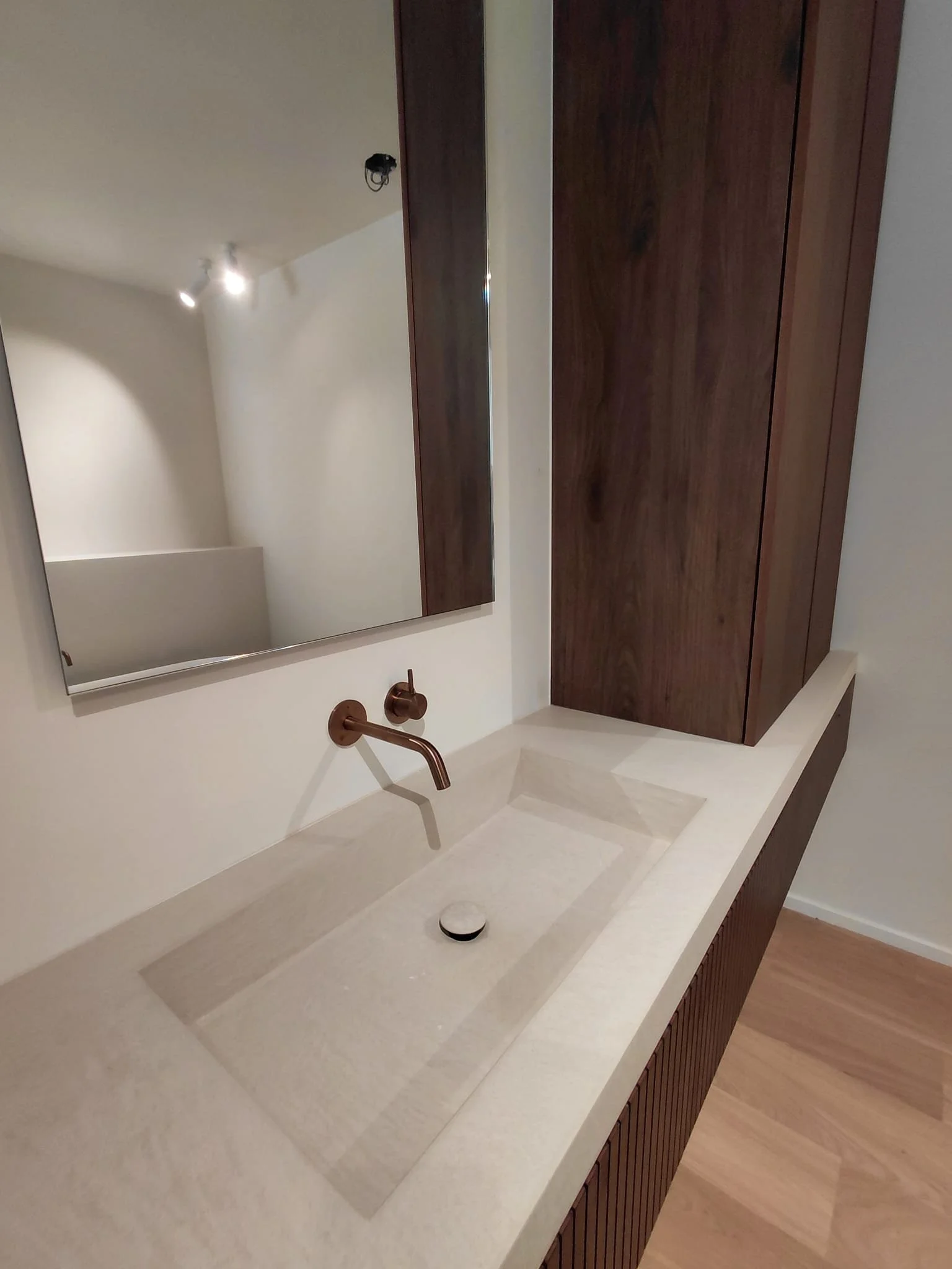 PHOTO-2025-10-05-11-55-37 1.jpg