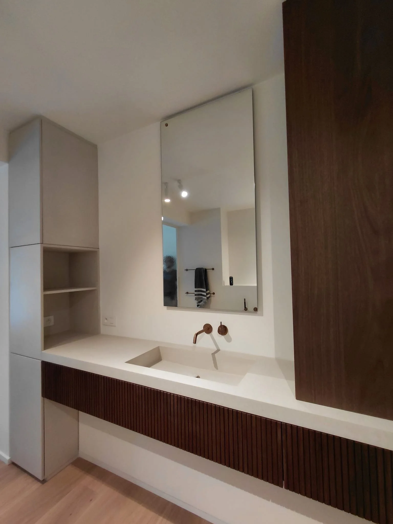 PHOTO-2025-10-05-11-55-37 2.jpg