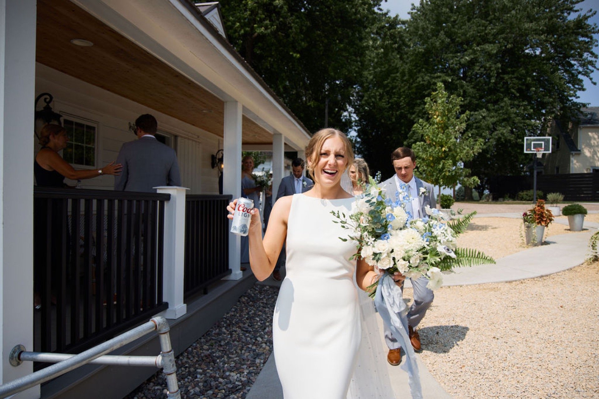 03_legacy-hill-farm-outdoor-wedding-max-kate315_Legacy Hill Farm Wedding | White & Blue Florals | Kate & Max.jpg