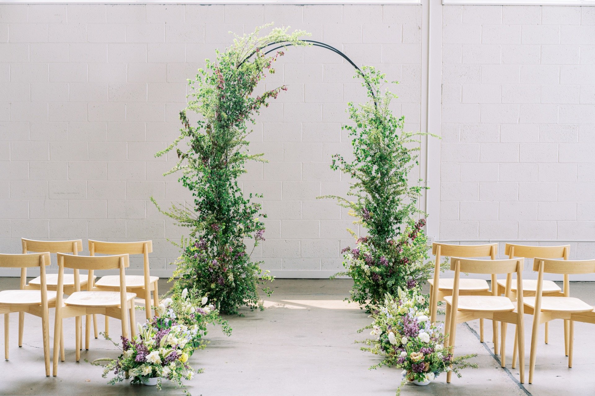 21_Glasshouse_AmandaNippoldt_Minnefloralco_Honeyhillweddings-194.jpg