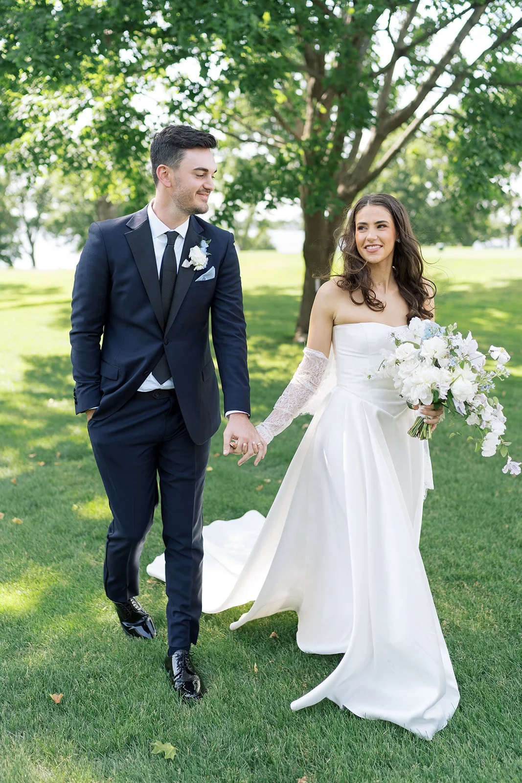 Lafayette club spring blue wedding