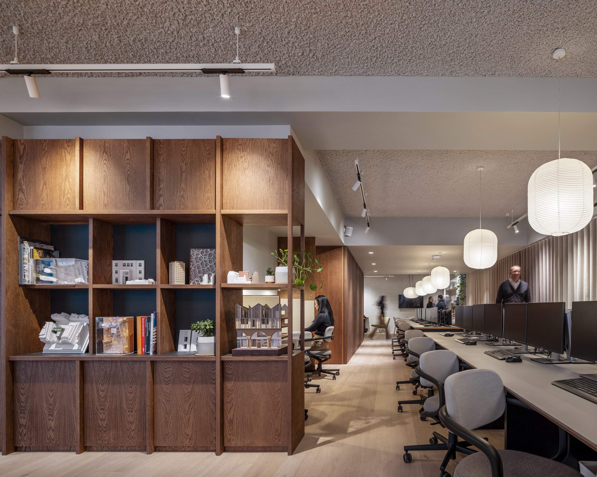 dMFK — Thorpes Flooring