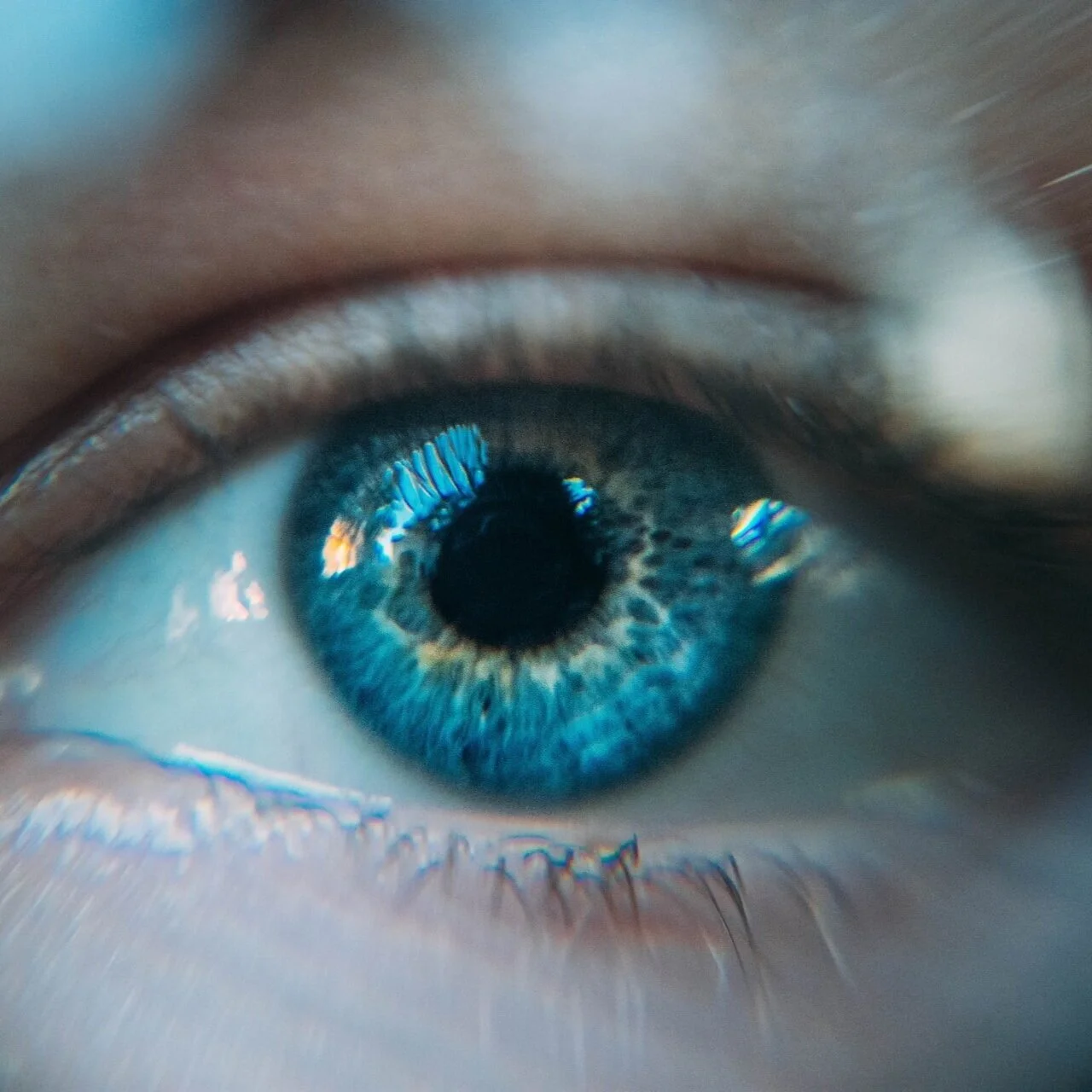 EMDR: How The Heck Can Eye Movement Help Trauma?