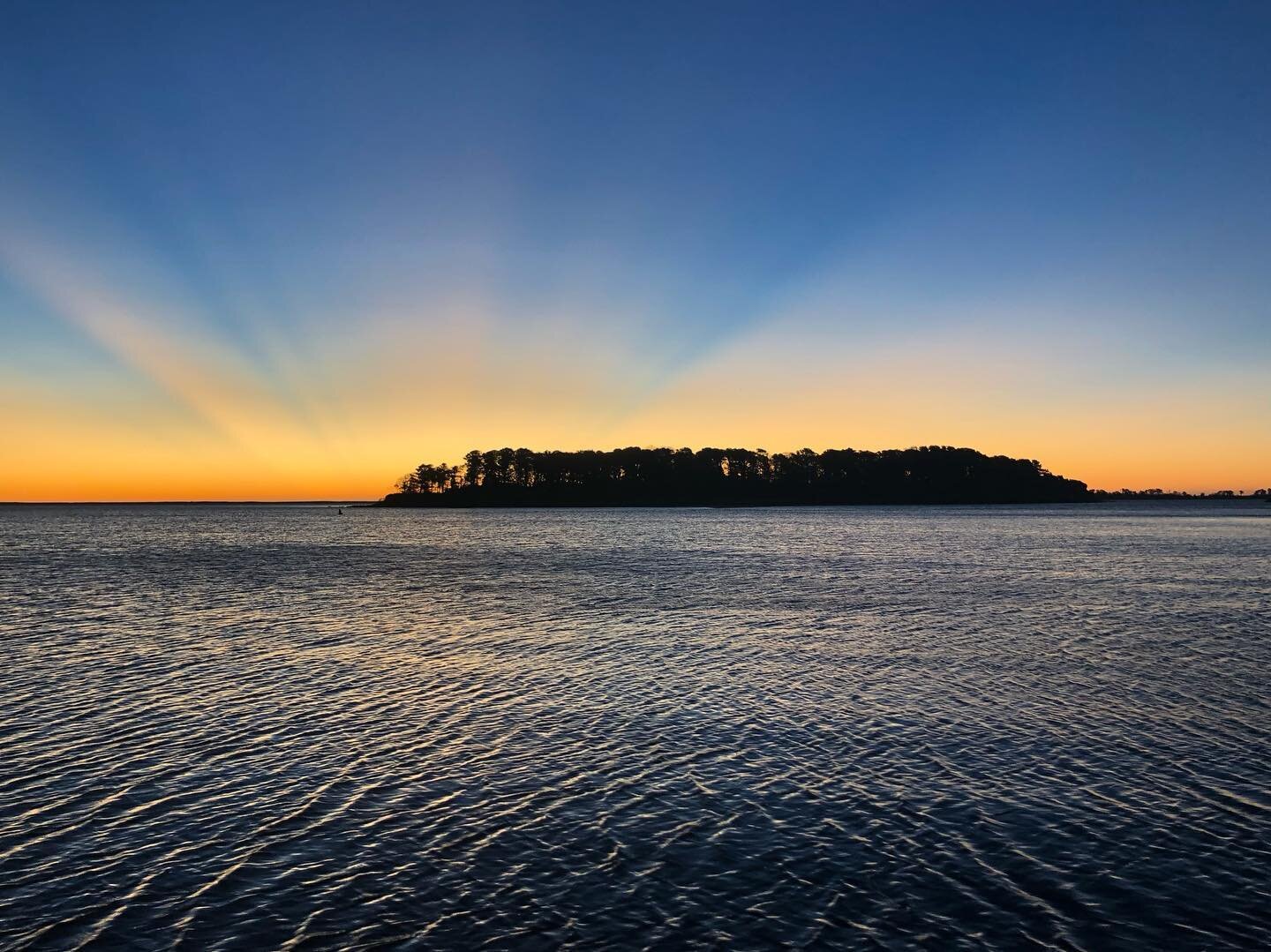 First light over the island, November 28, 2022.

📷: @owennichols 

#sunrise 
#conservation 
#landconservation 
#openspace 
#nature