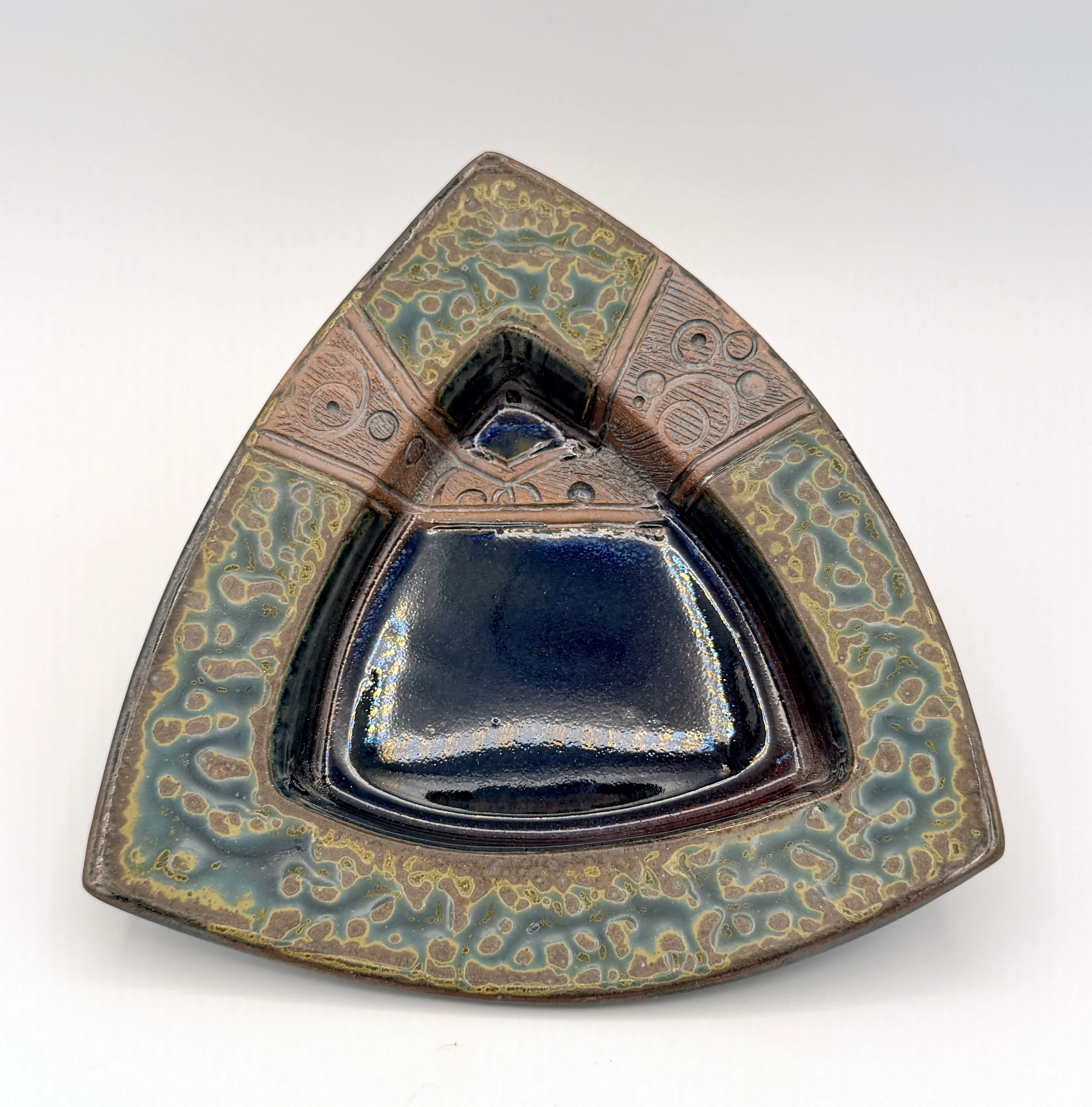 Triangular Pickle Tray Blue Ash