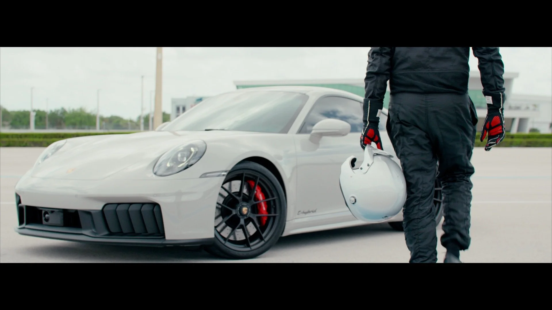 1 OAK Studios Porche Commercial20.jpg