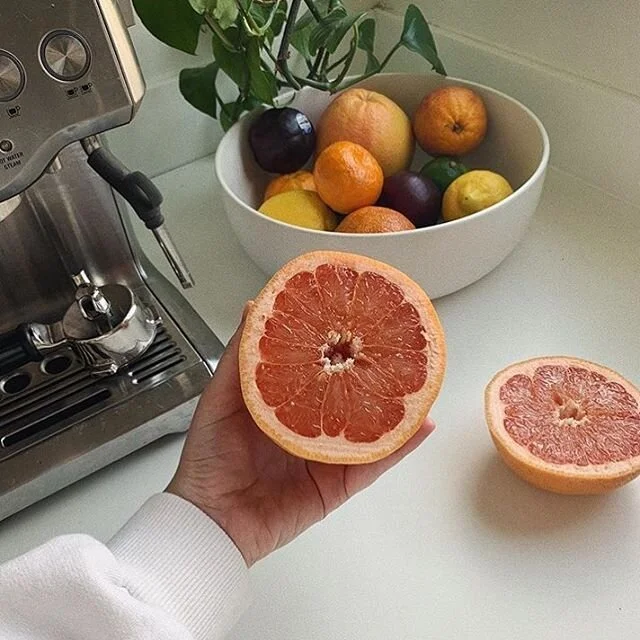 What are your go too fruits? Grapefruit for me is usually my go to when I am doing a refresh and I am looking to put some effort into my routine that day. Photo via @jordanhillaryhughes