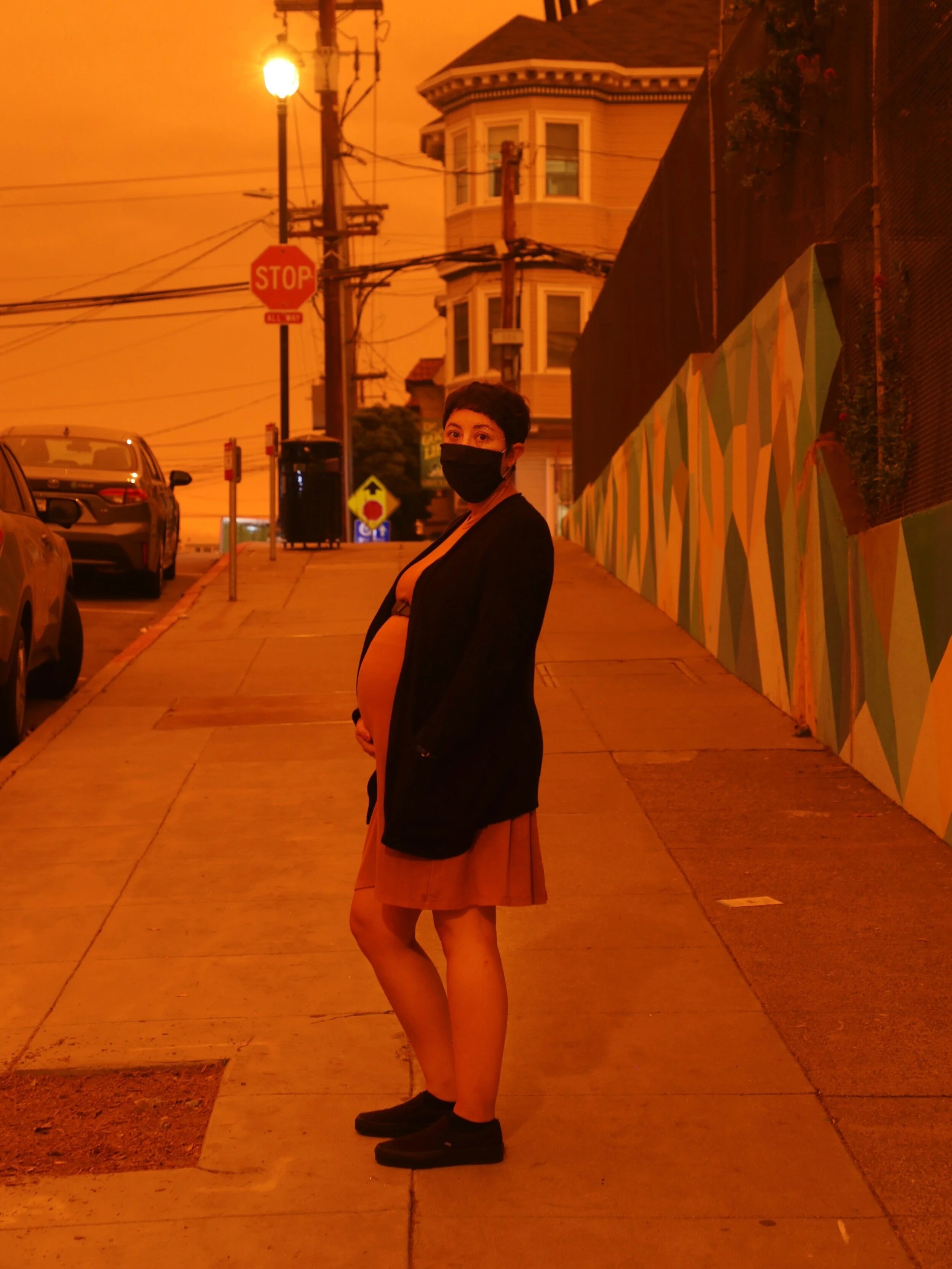 Third trimester (34 weeks): San Francisco's sky turned orange as the sun is blocked out. That day (9/9/20), there was a rare combination of marine layer fog and smoke from a historic number of nearby fires.