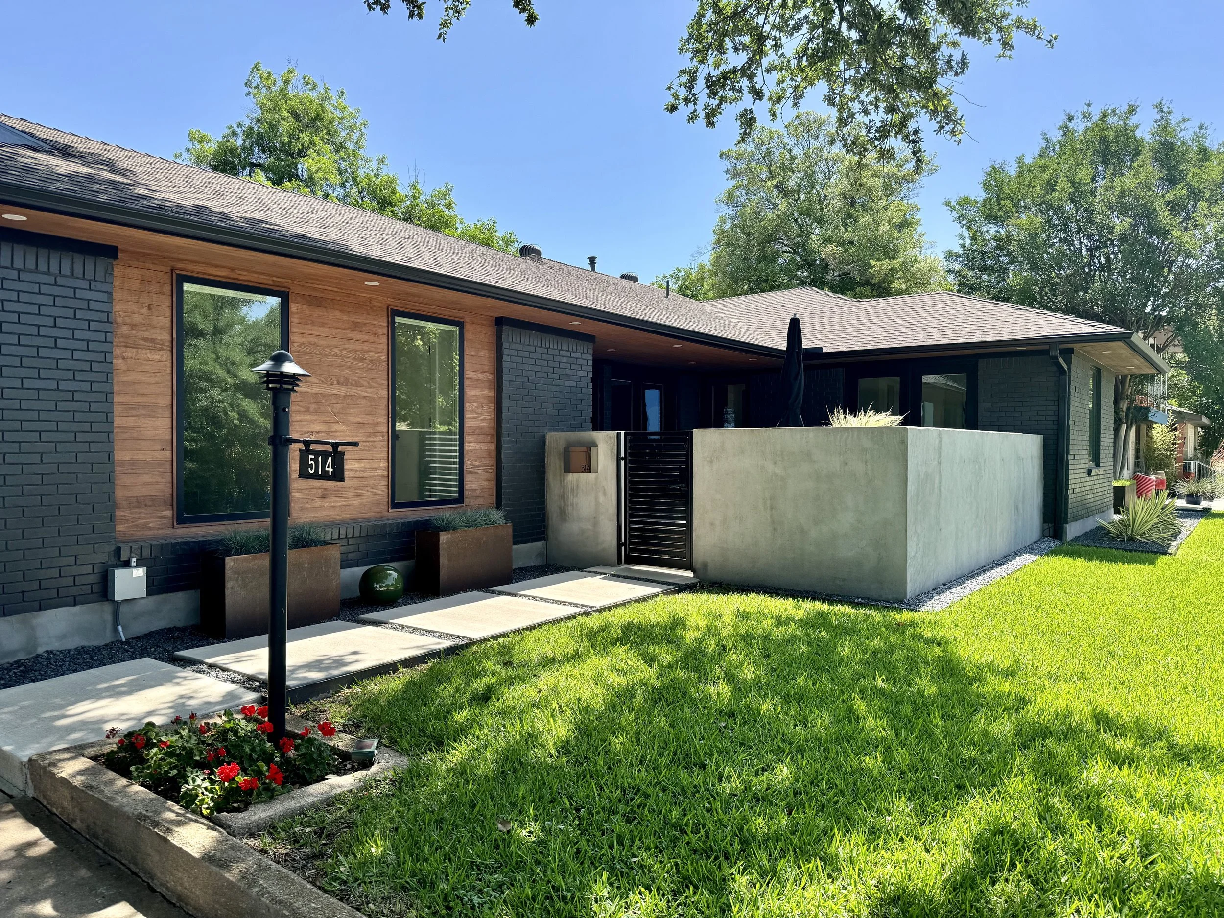 #4 - Front entry gate.jpeg