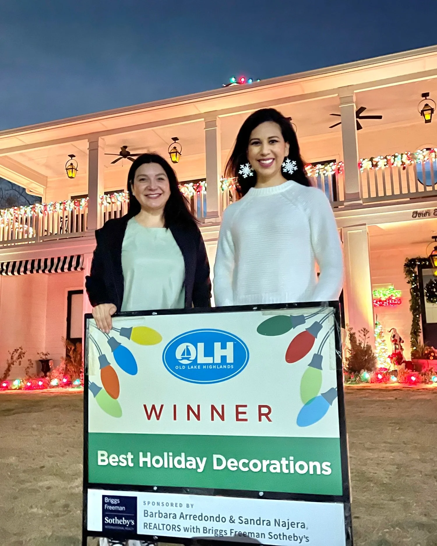 Holiday Decoration Contest