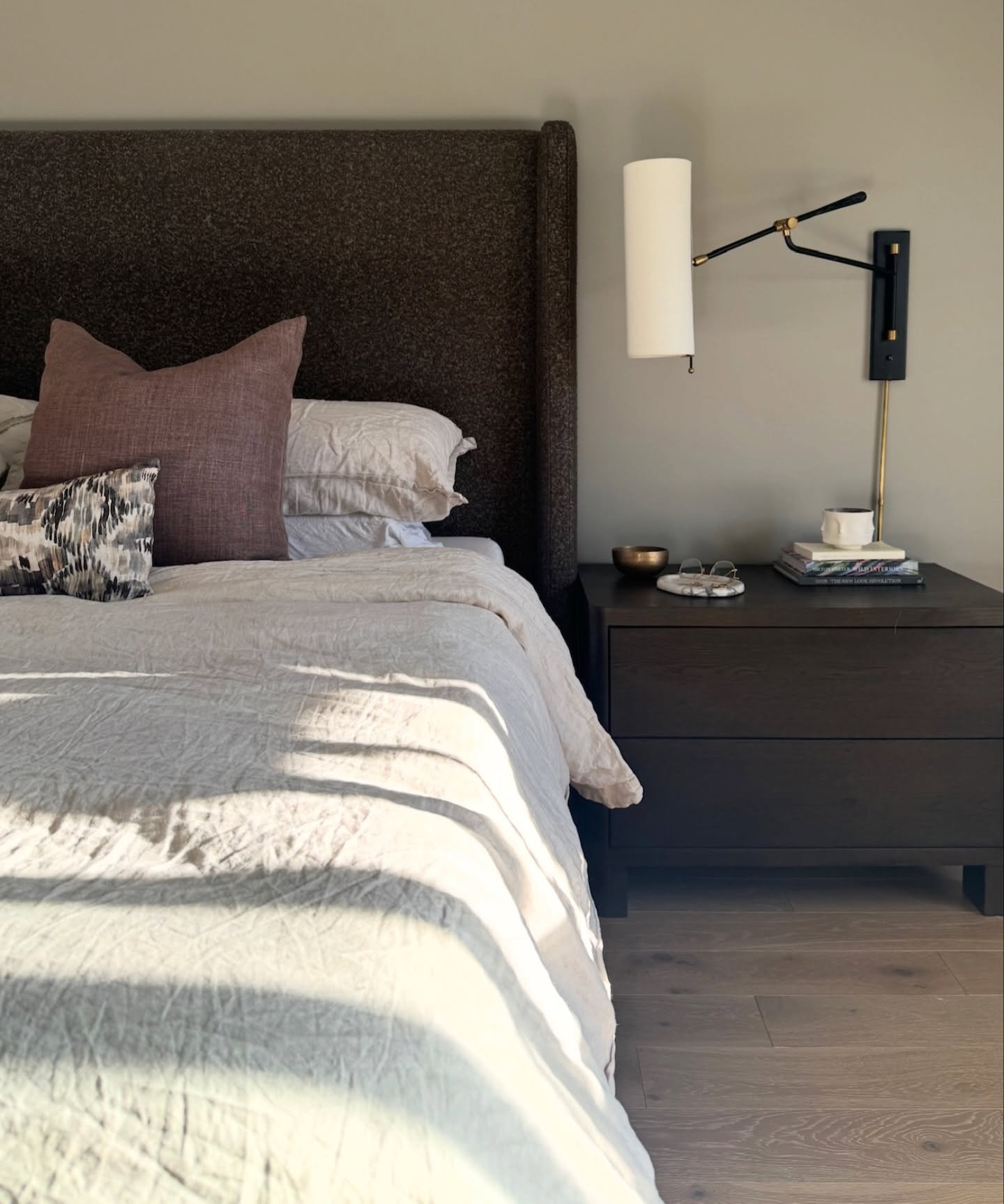 2026 &rarr; 2016

I happened to have a lot of design pics from my bedrooms over the years so lucky you! A little giggle for your Monday morning. 

It&rsquo;s funny looking back on what you loved 10+ years ago and feeling both humbled and giddy. My st