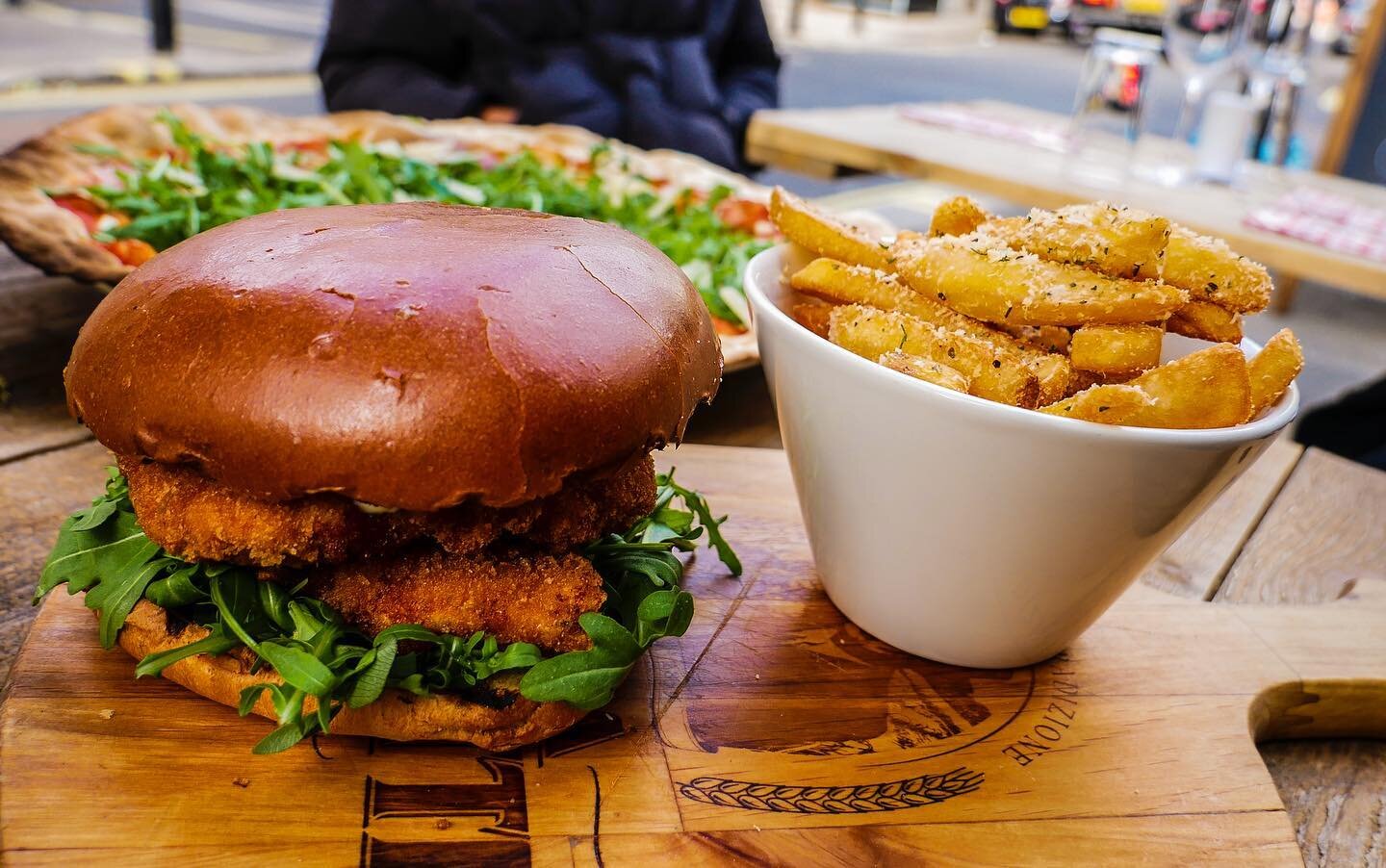 Have you tried our Chicken Milanese Burger yet? Crispy and topped with lemon mayo - perfect with parmigiano chips! 
.
.
.
.
.
.

#eeeeeats #timeoutlondon #fooding #londonlife #londonfood #londonfoodie #londoneats #goingoutlondon #golondonfood #pretty