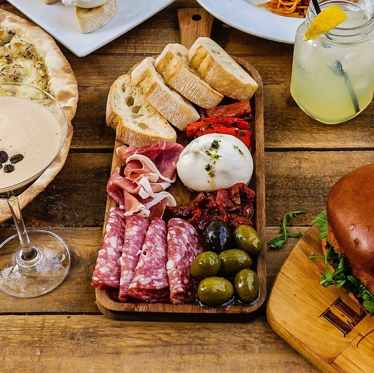 Deli-cious extravaganza - available with our brunch bonanza offer to share ❤️ 
.
.
.
.
.

#eeeeeats #timeoutlondon #fooding #londonlife #londonfood #londonfoodie #londoneats #goingoutlondon #golondonfood #prettylittlelondon #itssolondon #aperolspritz