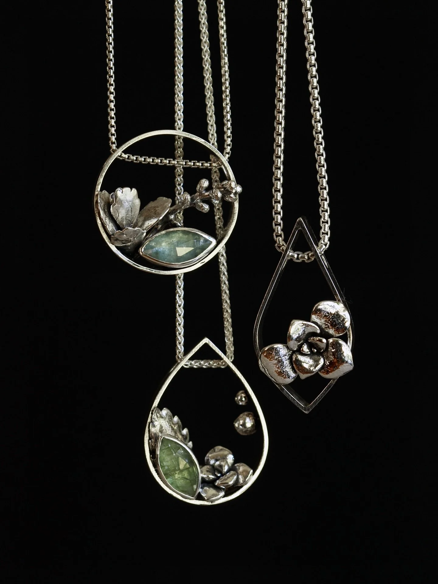 Come see me in booth 38 @hermitagefarm @meetyourmakerky We are open 11-5 today!