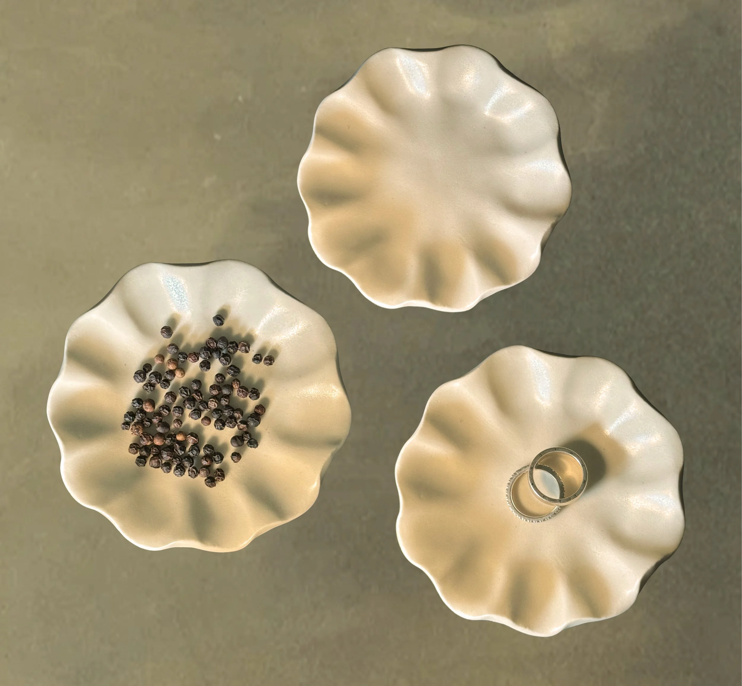 petal mini dish clear 3.jpg