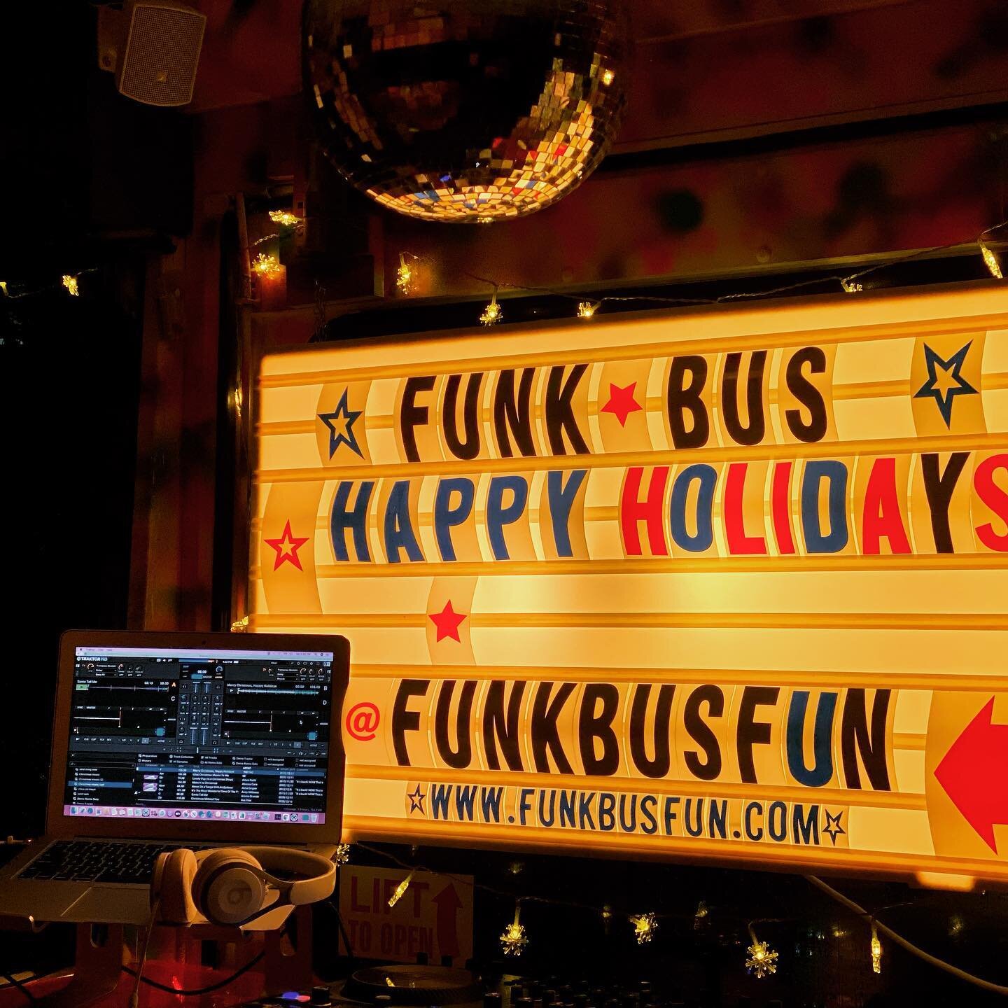 Rockin around the Funk Bus 🎄🎅🎄🎅🎄🎅🎄