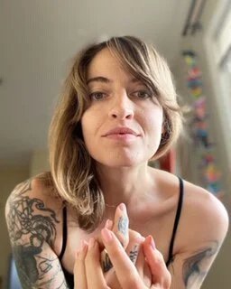 Episode 11: Artist/Tattoo Artist Ellen Murphy 