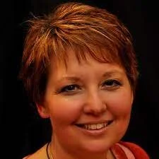 Episode 62: Freelance Writer, Editor, Author Jennifer Della'Zanna