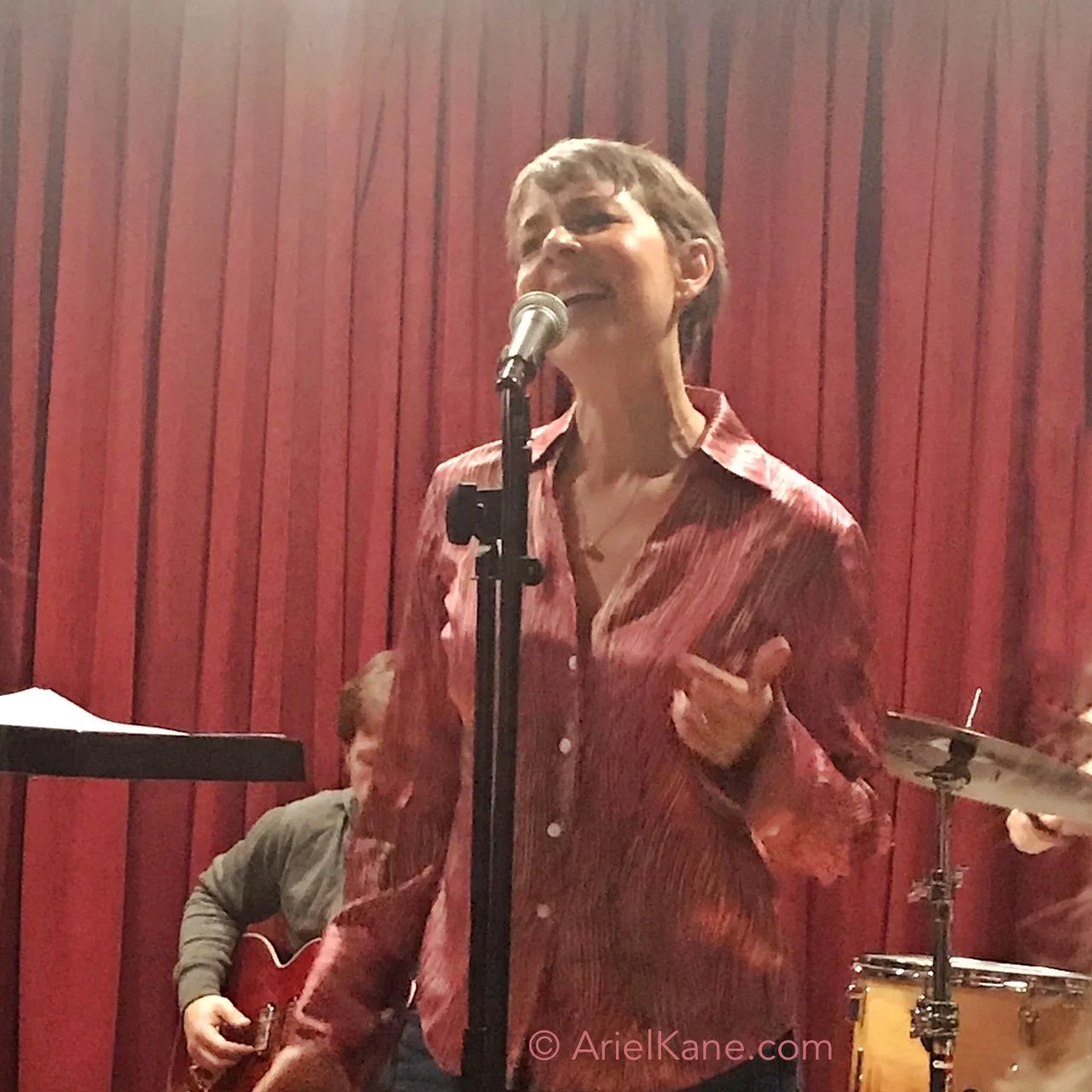 Episode 82: Singer/Songwriter Colleen Messina