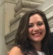 Episode 103: COO of Art Sales Vault, Alexandrea Tracy