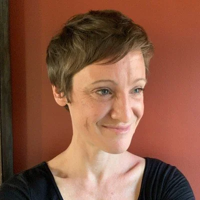 Episode 105: Corporate Communicator, Artist, and Photographer Liz McCrocklin