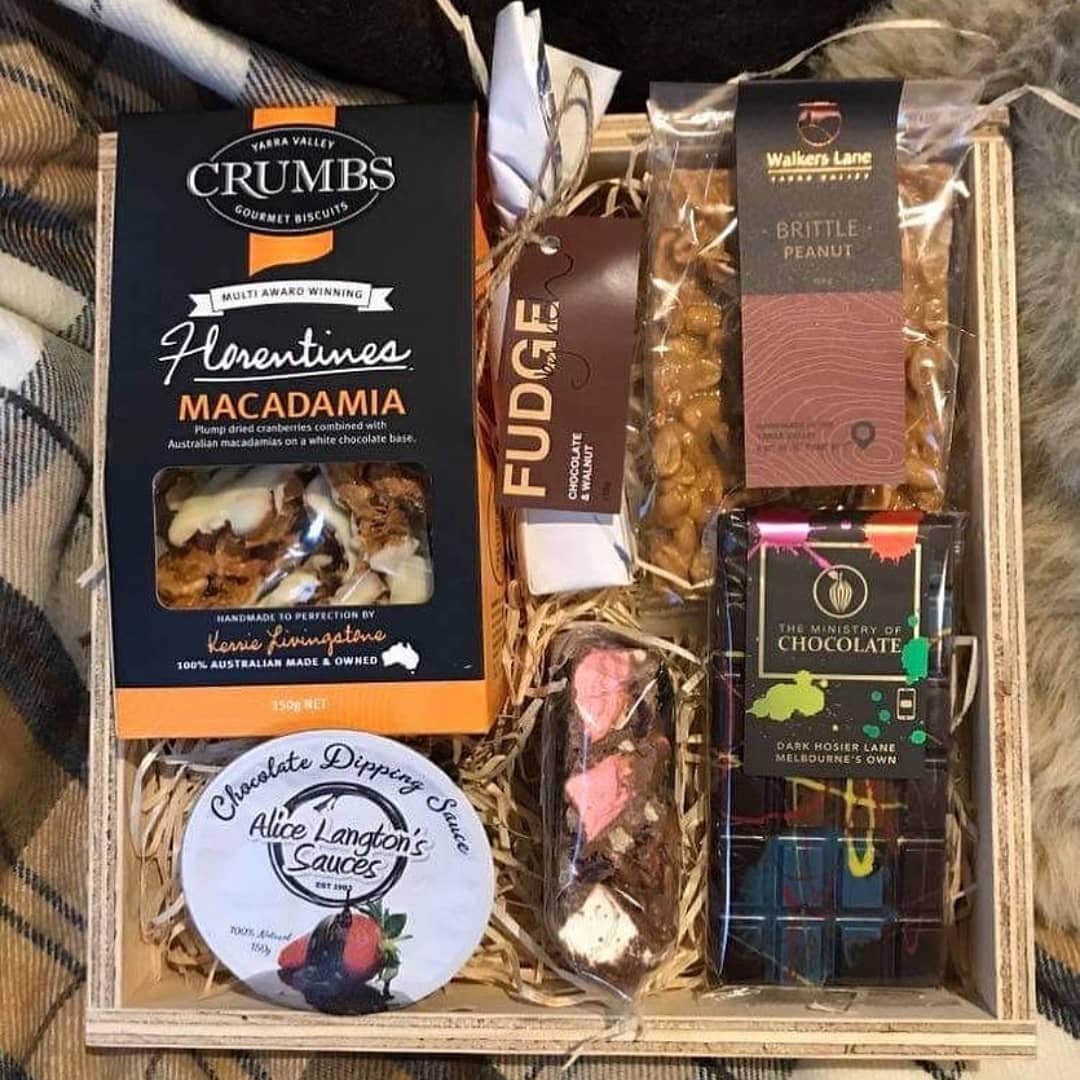 Iso Care Packs by @yvhampers 
These guys have done a great job delivering so much goodness to Families around Melbourne all whole supporting so many regional small businesses.
Thank you! 👏 
.
.
.
.
.
.
.
#smallbusiness #yvhampers #crumbsgourmetbiscu