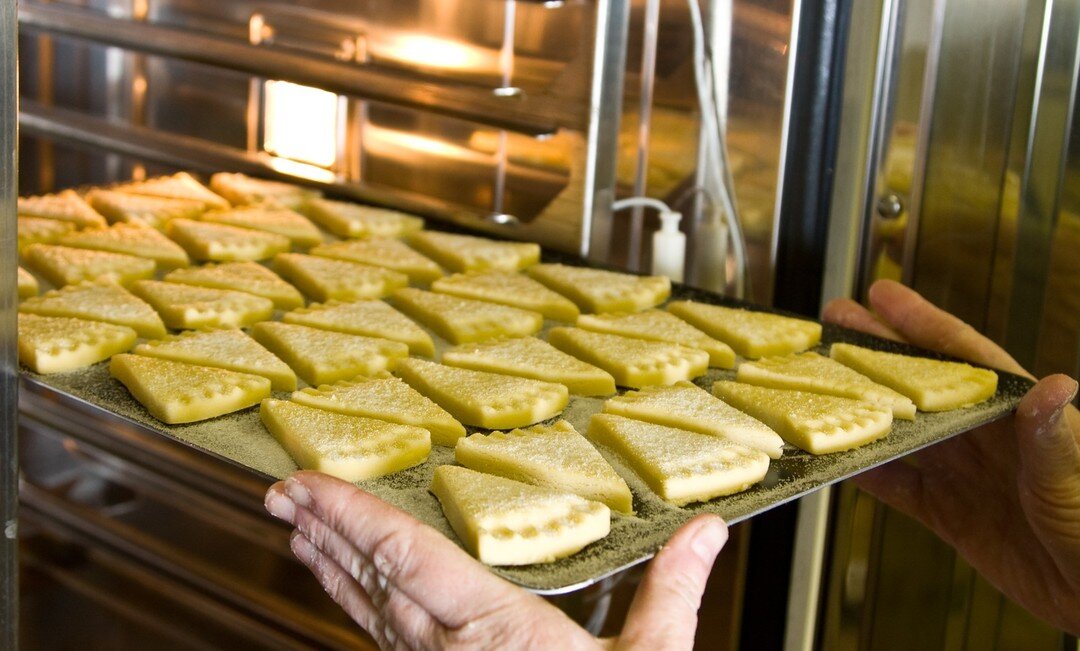 Visit our shop on a day when we're baking and you'll be treated to the smell of freshly baked biscuits - we don't think there is a better smell out there 😉

#shortbread #artisanbiscuits #handcraftedbiscuits #supportlocal #yarravalley #yarravalleypro