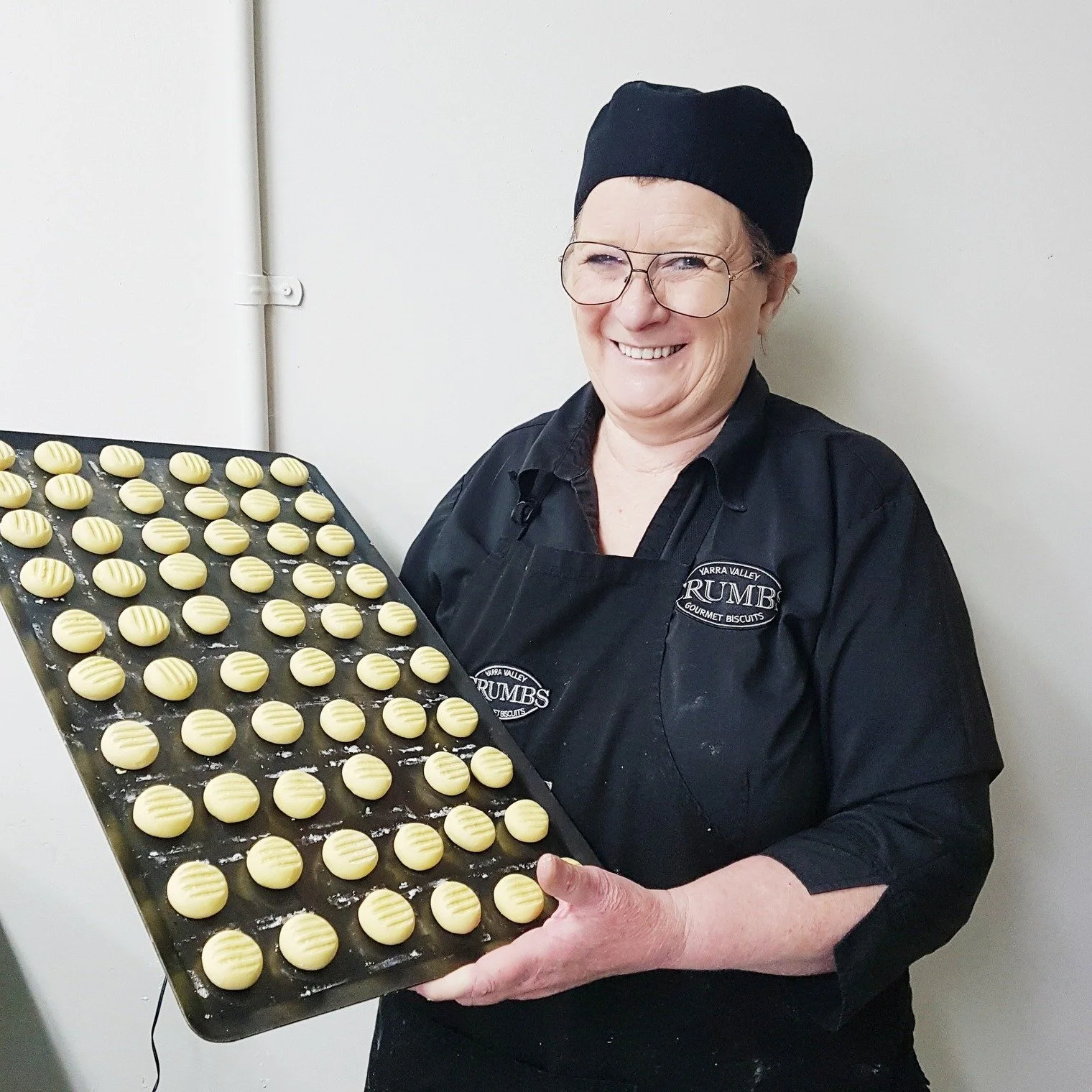 🎄 Wishing you a Merry Christmas from the Crumbs team! 🎅
We&rsquo;re officially closed for the Christmas period and will be back baking on Monday, 13th January. Thank you for your incredible support this year&mdash;we&rsquo;ve loved sharing our bisc