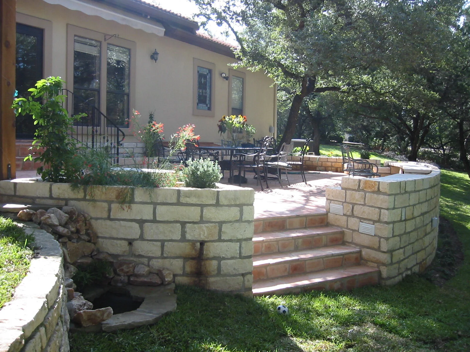 Backyard Barbeque 03.JPG