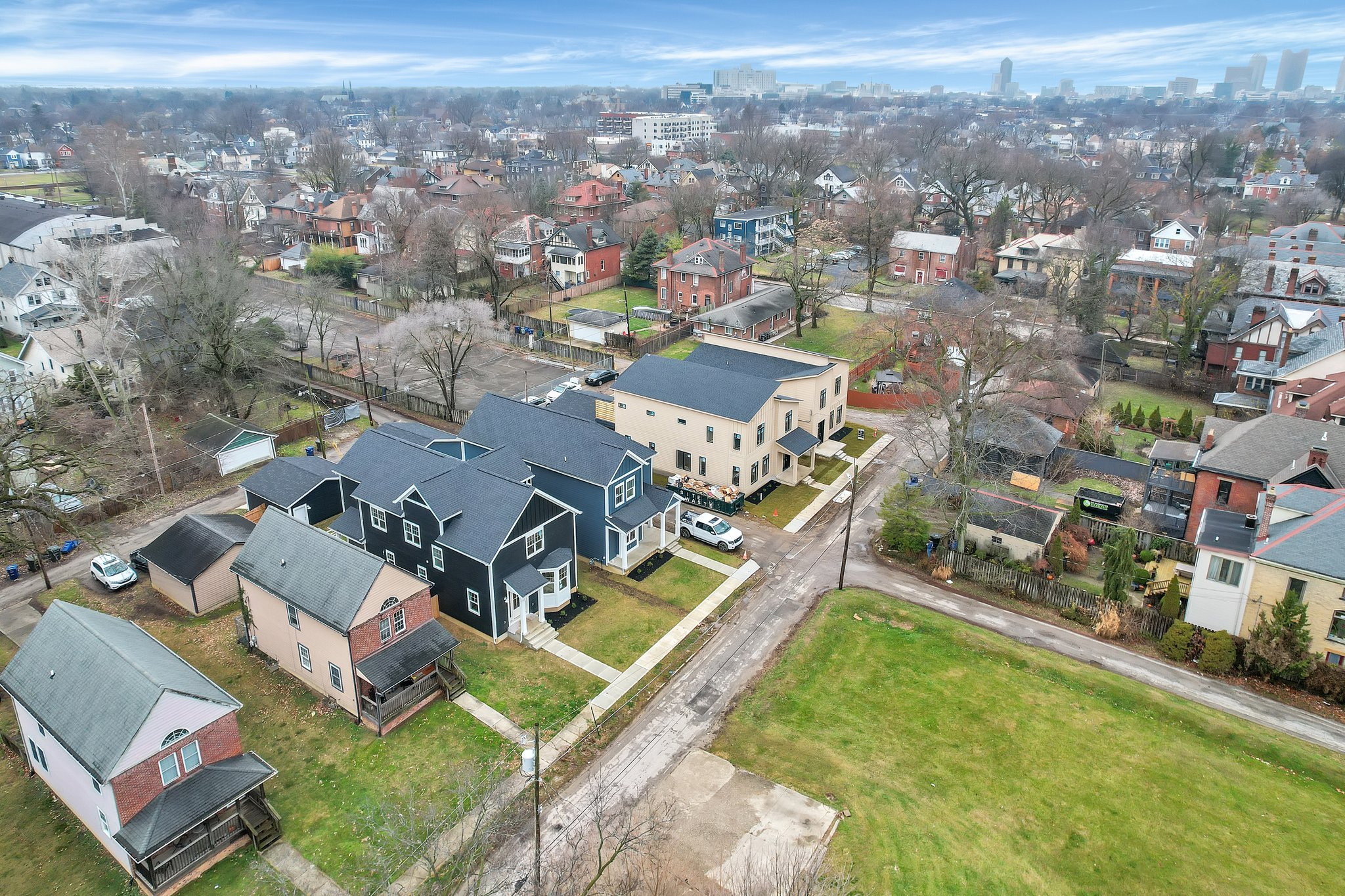 14-web-or-mls-1361-carrie-ave.jpg