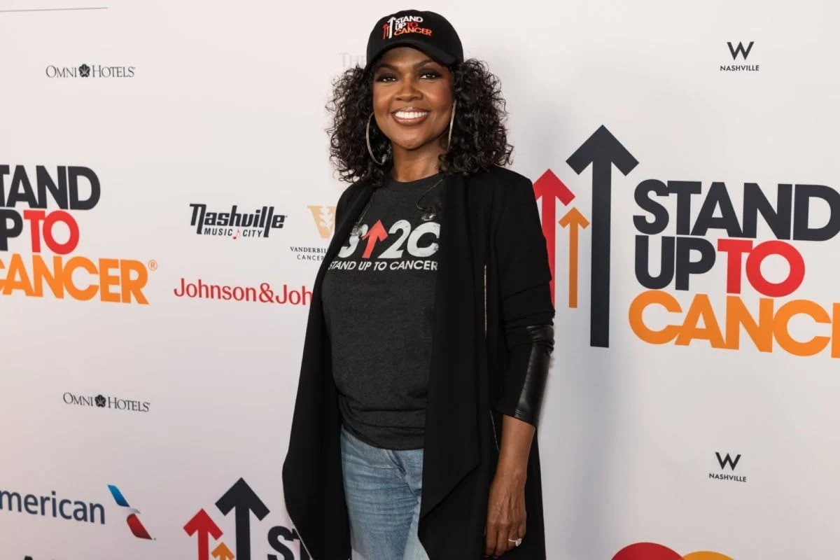 imgi_7_CeCe-Winans-Photo-by-Andrew-Wendowski.jpg