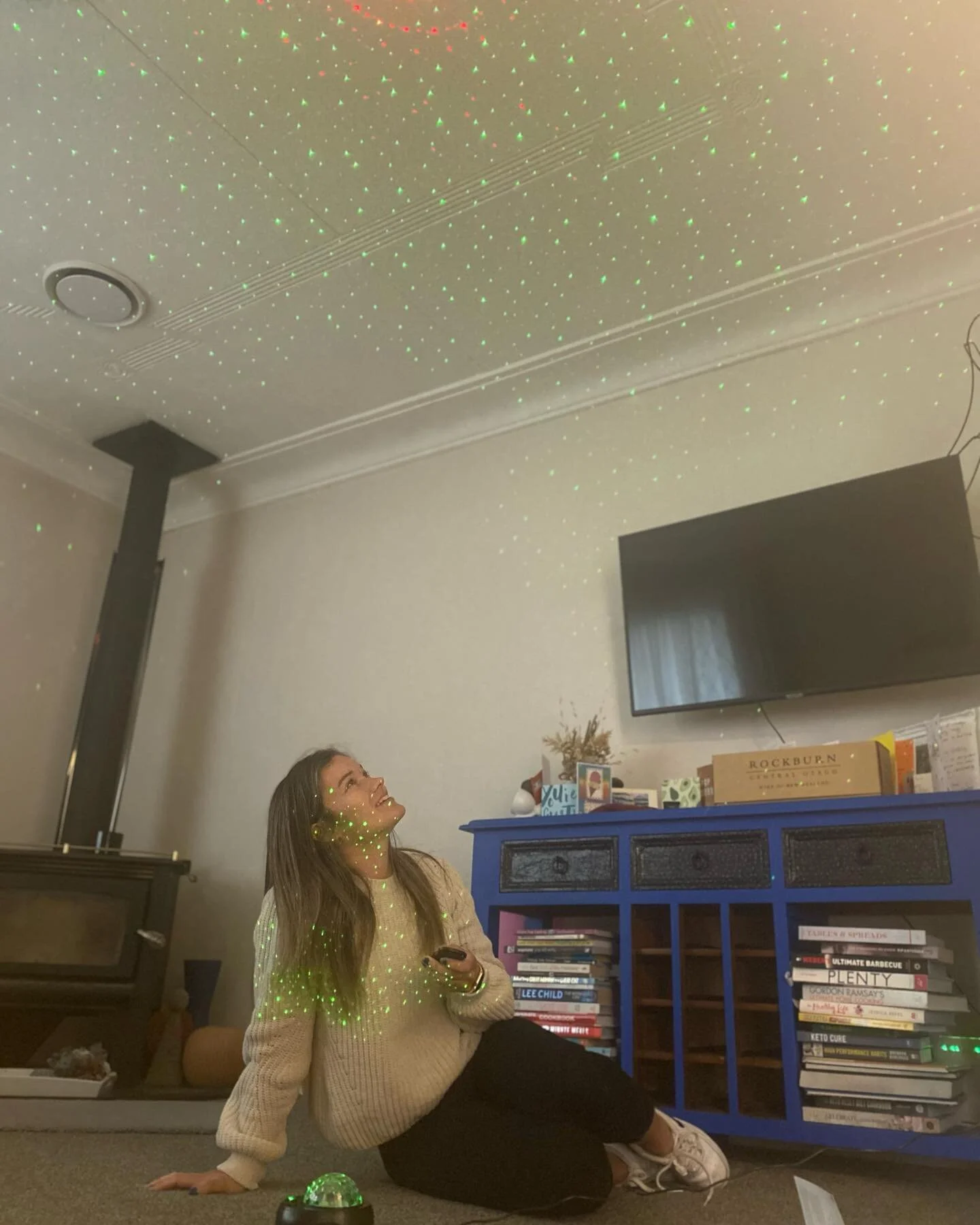 We are very excited about our new sweet slumbers galaxy light that can be added on to our parties - it even plays music! #kids #kidspartyideas #slumberparty #sweetslumbers #lemonpiesweetslumbers