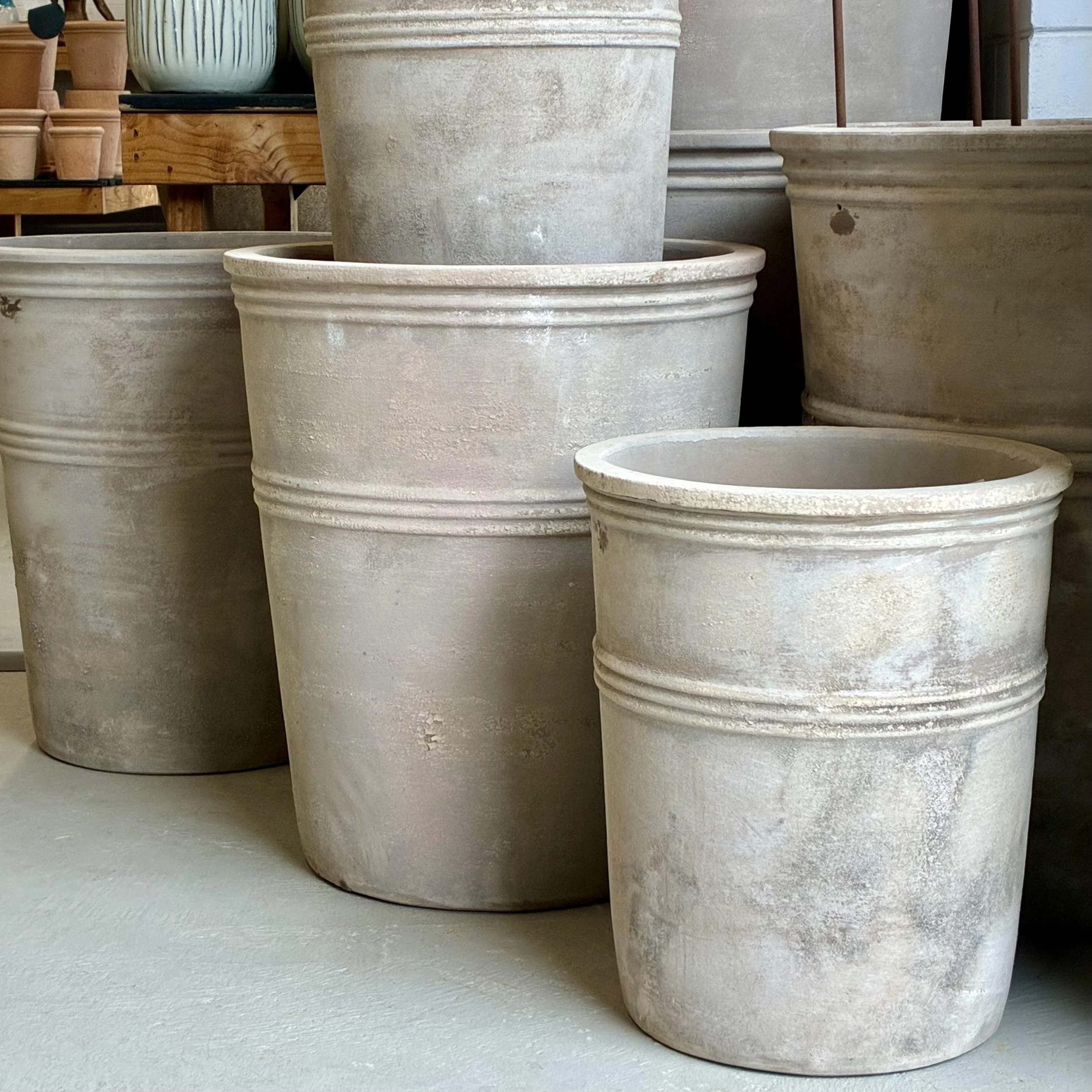 Antique Chocolate Terracotta Harris Planter