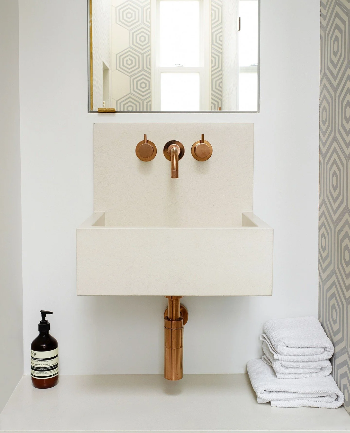 Spaces that breathe 🌾⁠
⁠
Kern &ndash; a striking basin with an integrated splashback, accentuating the organic properties of concrete. Its clean lines and soft neutral tone bring a sense of stillness, perfect for spa-like interiors and serene everyd