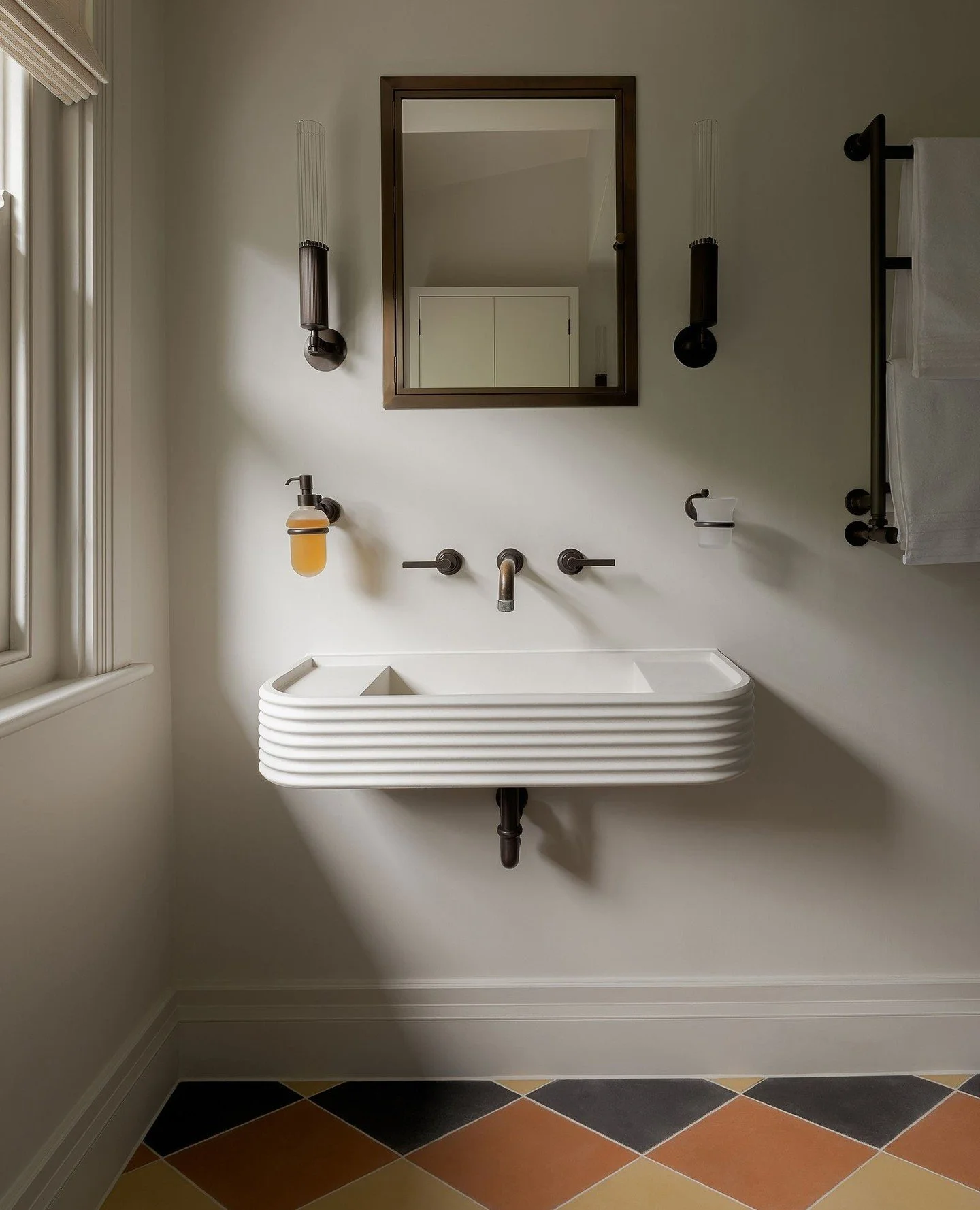 Quiet balance 🤍🧡⁠
⁠
Defined by subtle curves and a calm material presence, our Iva basin sits comfortably within this elegant interior; adding texture, balance and a beautiful sense of ease.⁠
⁠
📐 @charlottecrosland