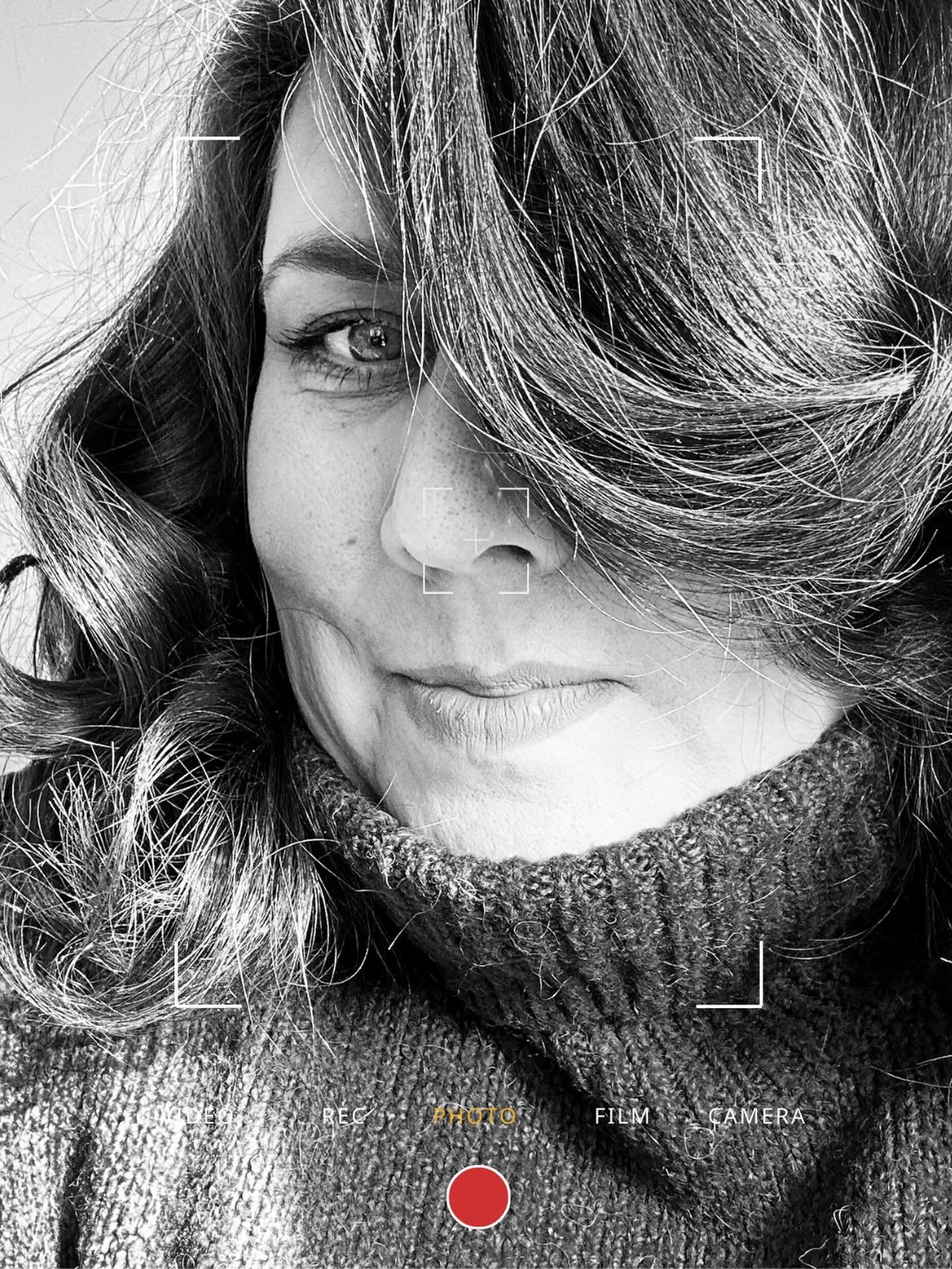 Er was een moment dat ik precies wist wat ik wilde. Maar zodra ik het wilde gaan doen... liep ik vast. Niet omdat ik het niet kon. Maar omdat er iets onder zat wat ik nog niet had gezien. Een patroon. Een overtuiging. Een oud verhaal dat zei: wacht e