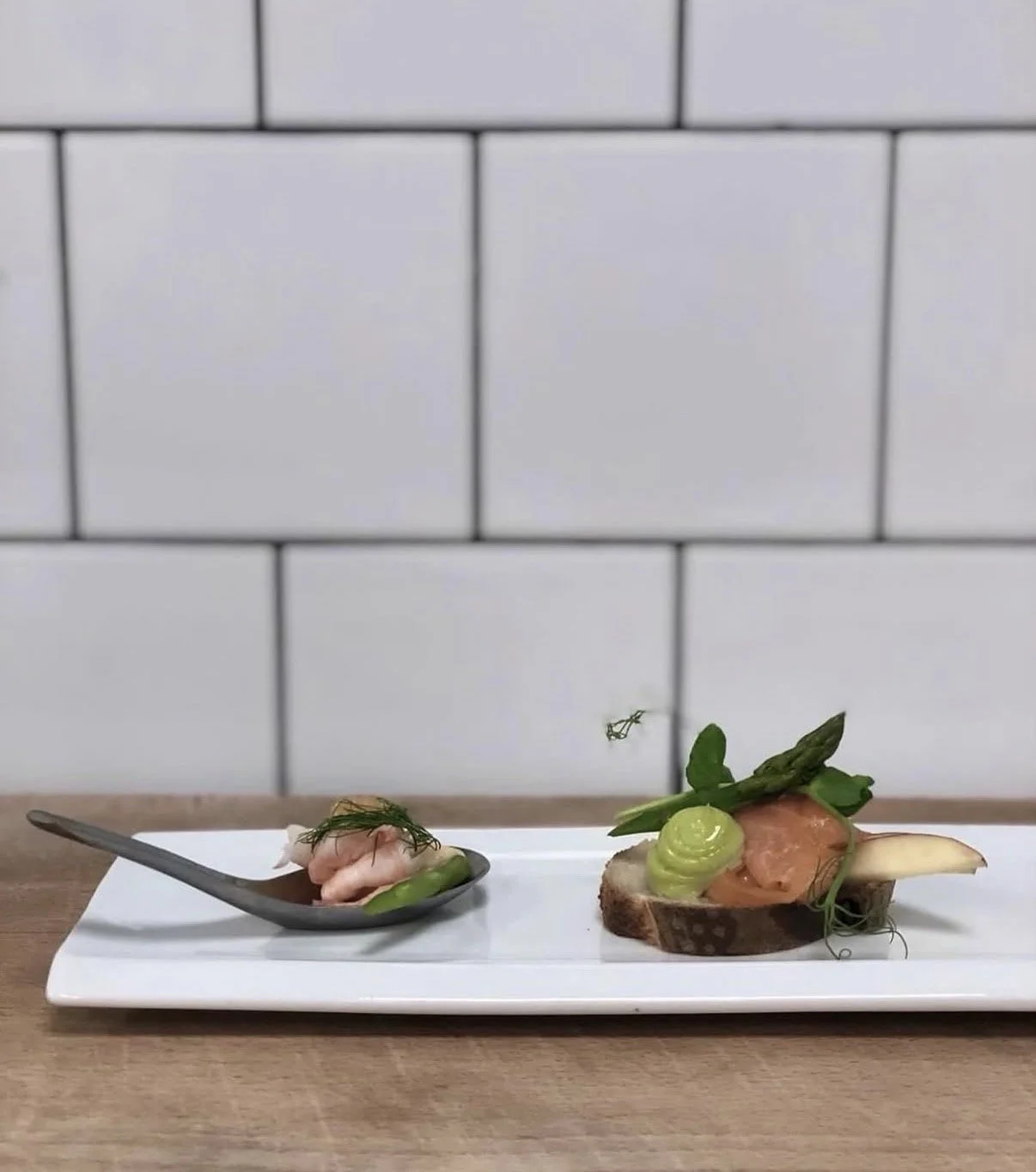Eleganta snittar och tilltugg för mingel, fest och catering i Stockholm