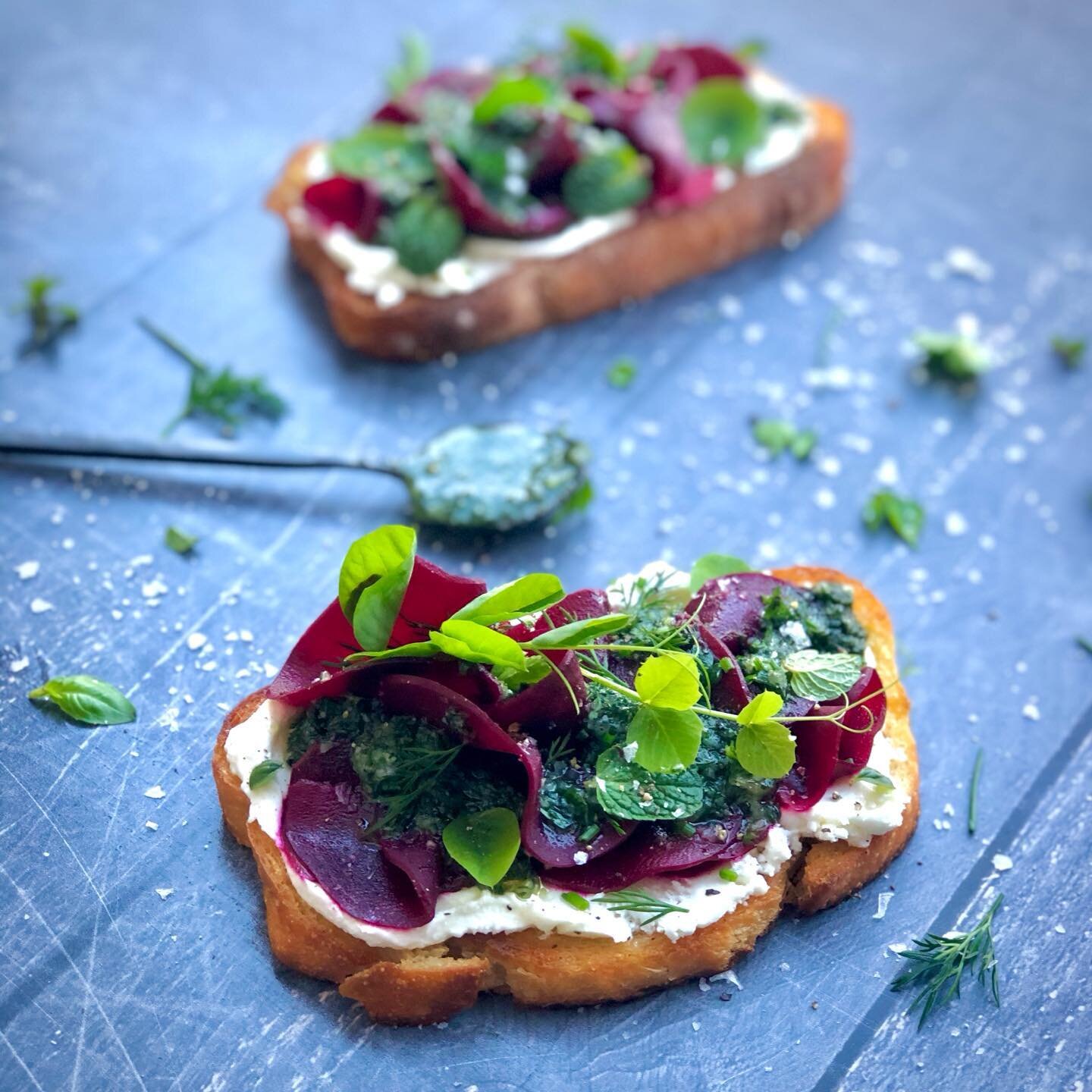 For all us Melburnians stuck in lock down and missing our cafe breakfasts, this is for you. Create your own brunch at home! 

Grilled sourdough, dill and macadamia pesto, quick pickled beets and Meredith goats cheese.
@cookrepublic @kulsumkanwa @ecru