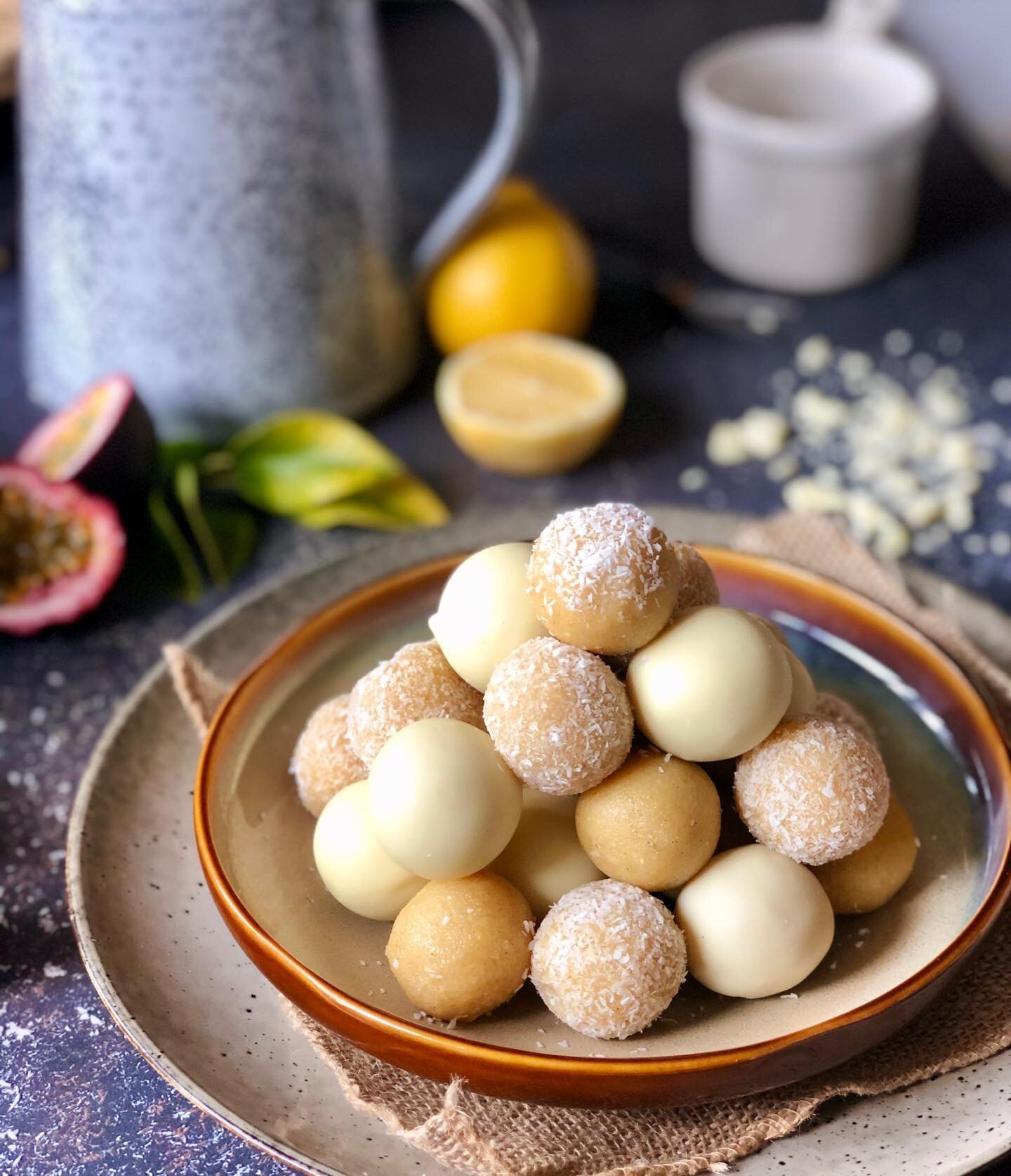 Passion fruit, coconut, vanilla and lemon bliss balls. Gluten free and vegan unless you are like me and dip them in white chocolate!
Works really well with Pana&rsquo;s vegan salted caramel white choc yum!
Check out www.dearfig.com for the recipe 
#p