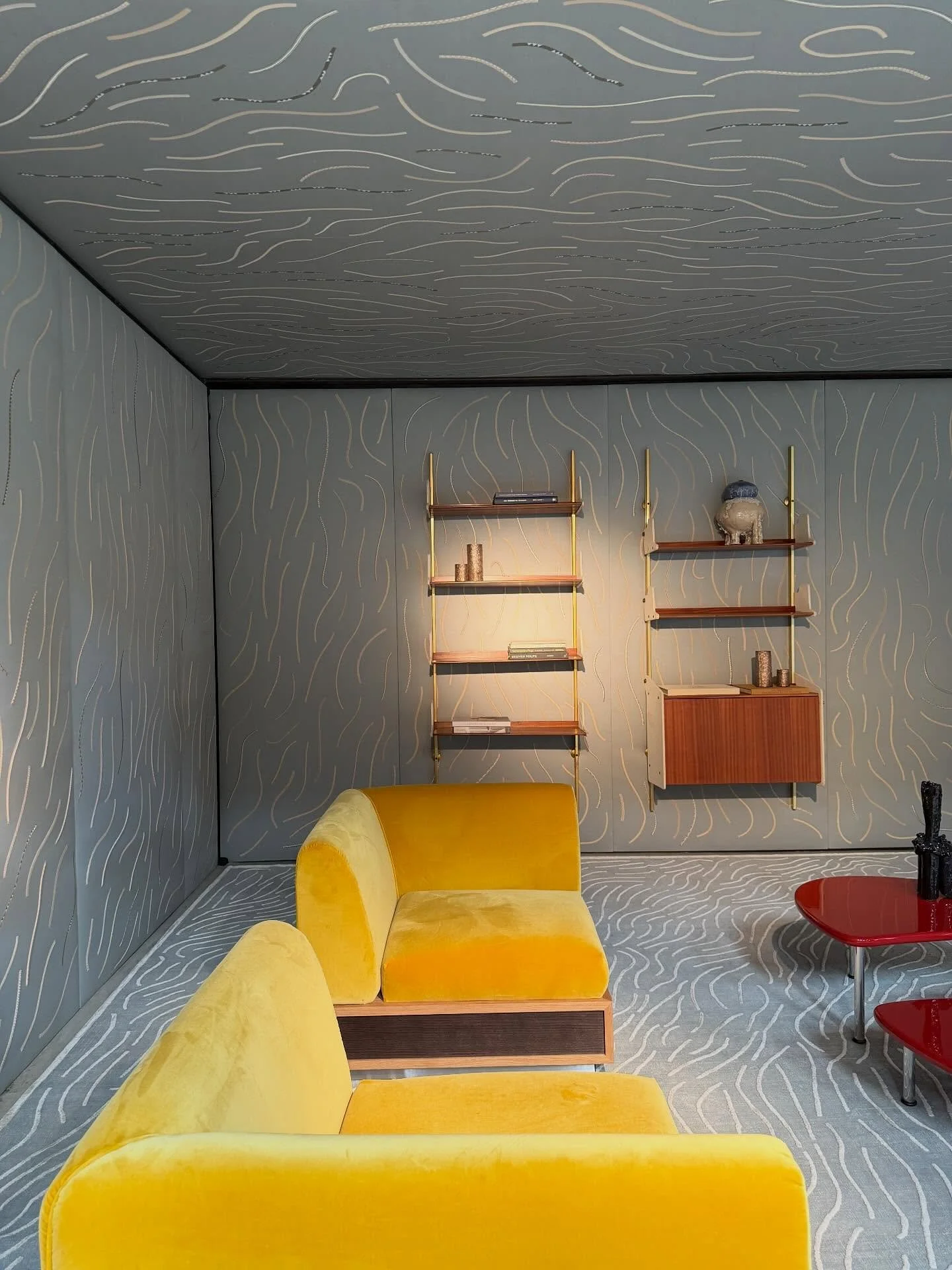 Milan Musings - spotting sunshine yellow through this years exhibits