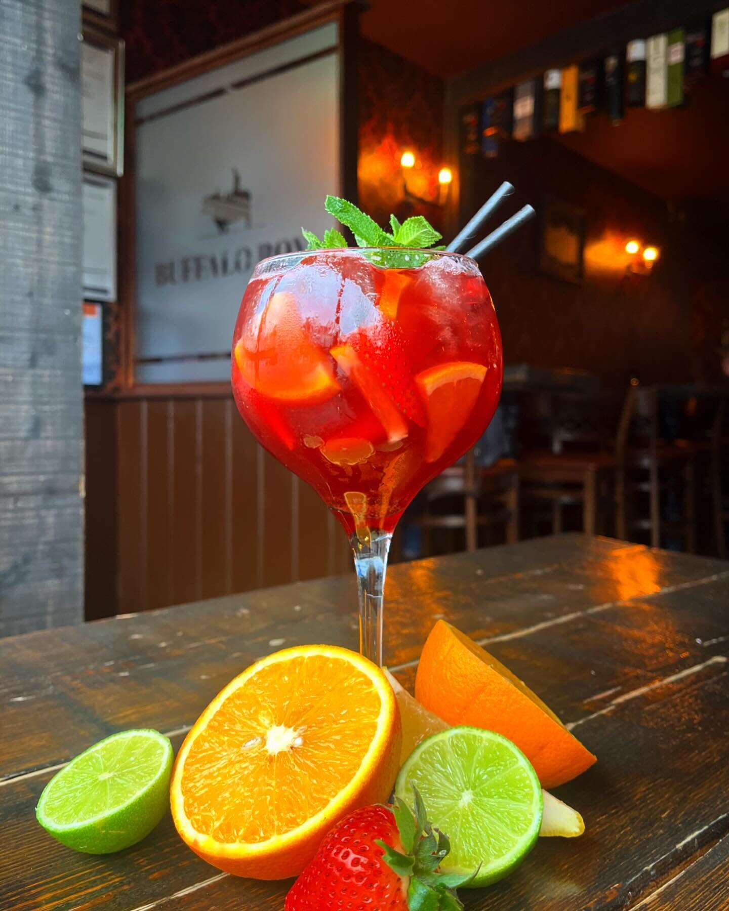 Sangria Spritz 🍹🍓🍸 ~ Cocktail of the Week at Buffalo Boy ~ Ruby port, Grand Marnier, Strawberry Pur&eacute;e, Prosecco &amp; Soda Water 
#buffaloboysteakhouse #carrickonshannon #leitrim #leitrimtourism #leitrimobserver 
@mycarrick @yeschef.ireland