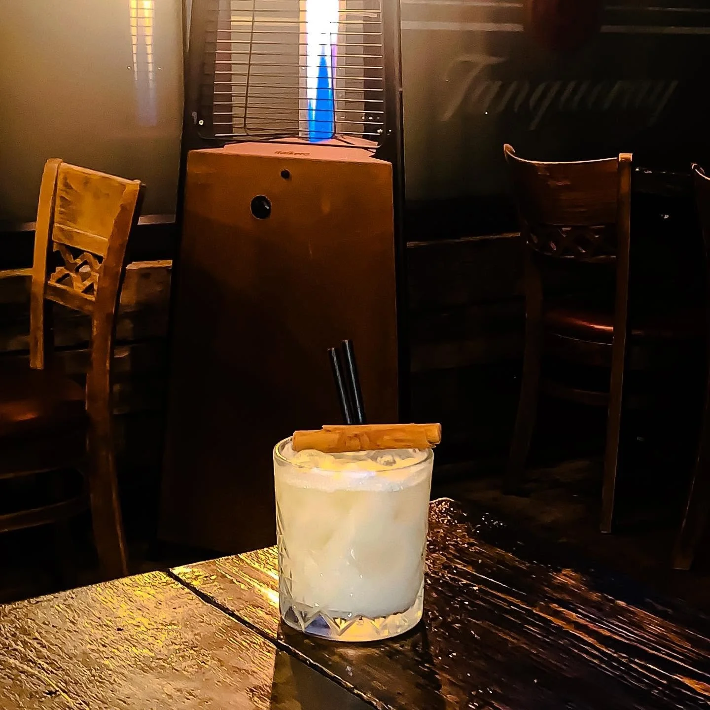 Banana Bliss ~ Vanilla Vodka, Frangelico, Banana, Cream 
Created + Mixed by @matthew_smith67 🍸🍹
📷📸 by @amber_harte16 
#buffaloboy #carrickonshannon #leitrim