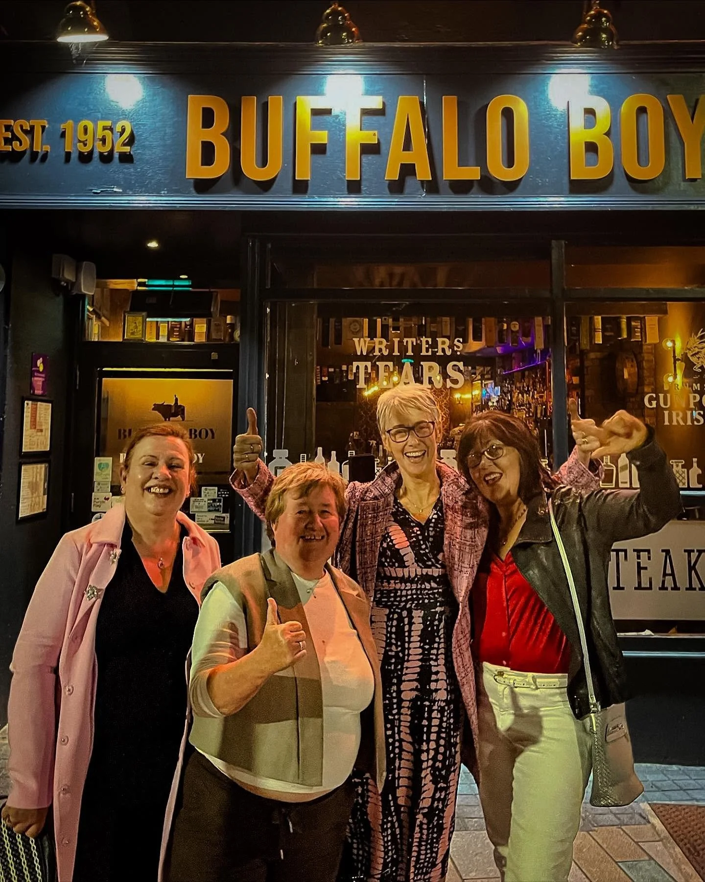 Food, Drinks &amp; Friends ~ at Buffalo Boy 🥩🔥 
#buffaloboy #carrickonshannon #leitrim #wildatlanticway 
📸 by @_mary_mcnulty_